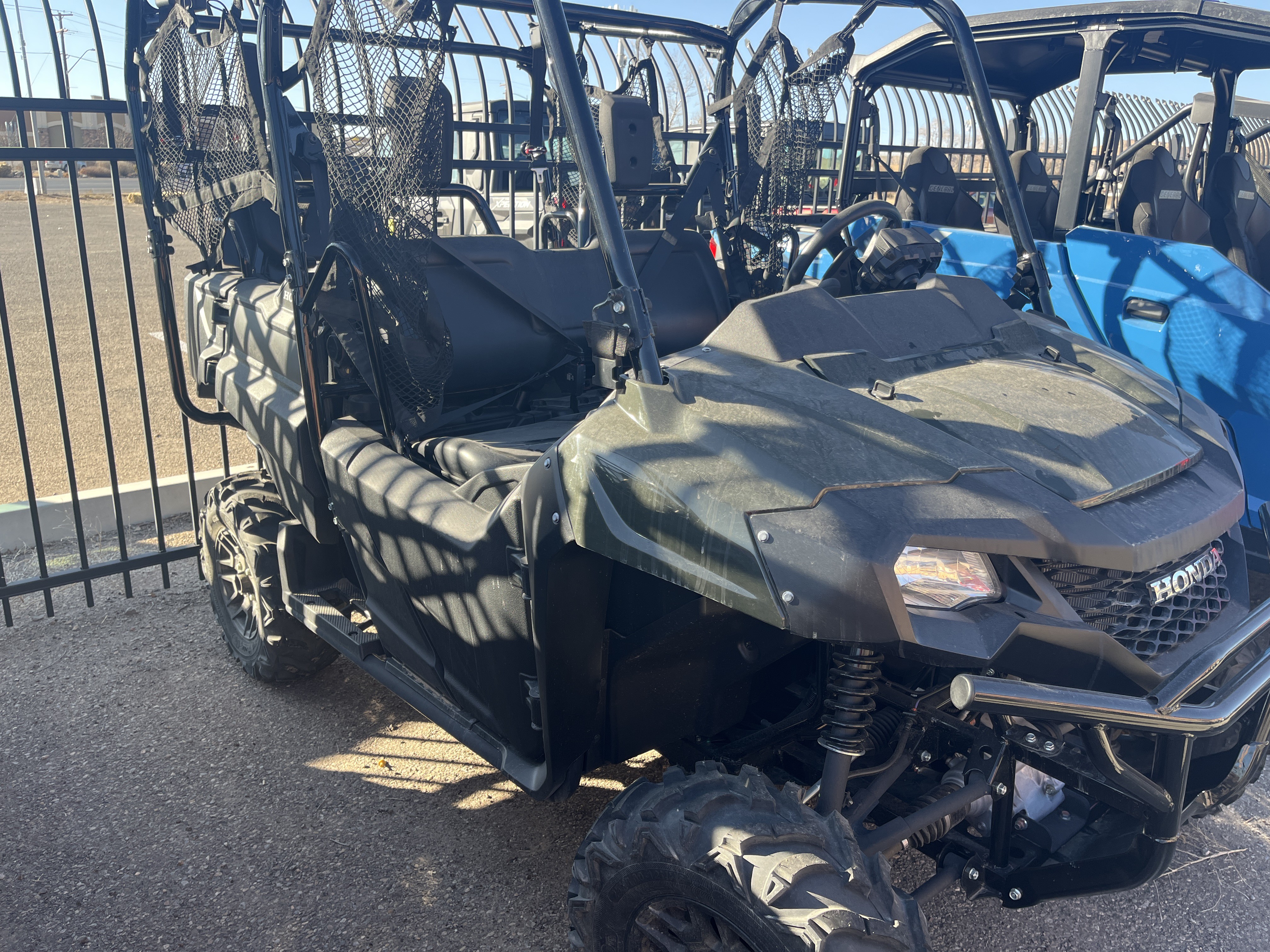 2025 Honda Pioneer 700-4 Deluxe for sale 573958