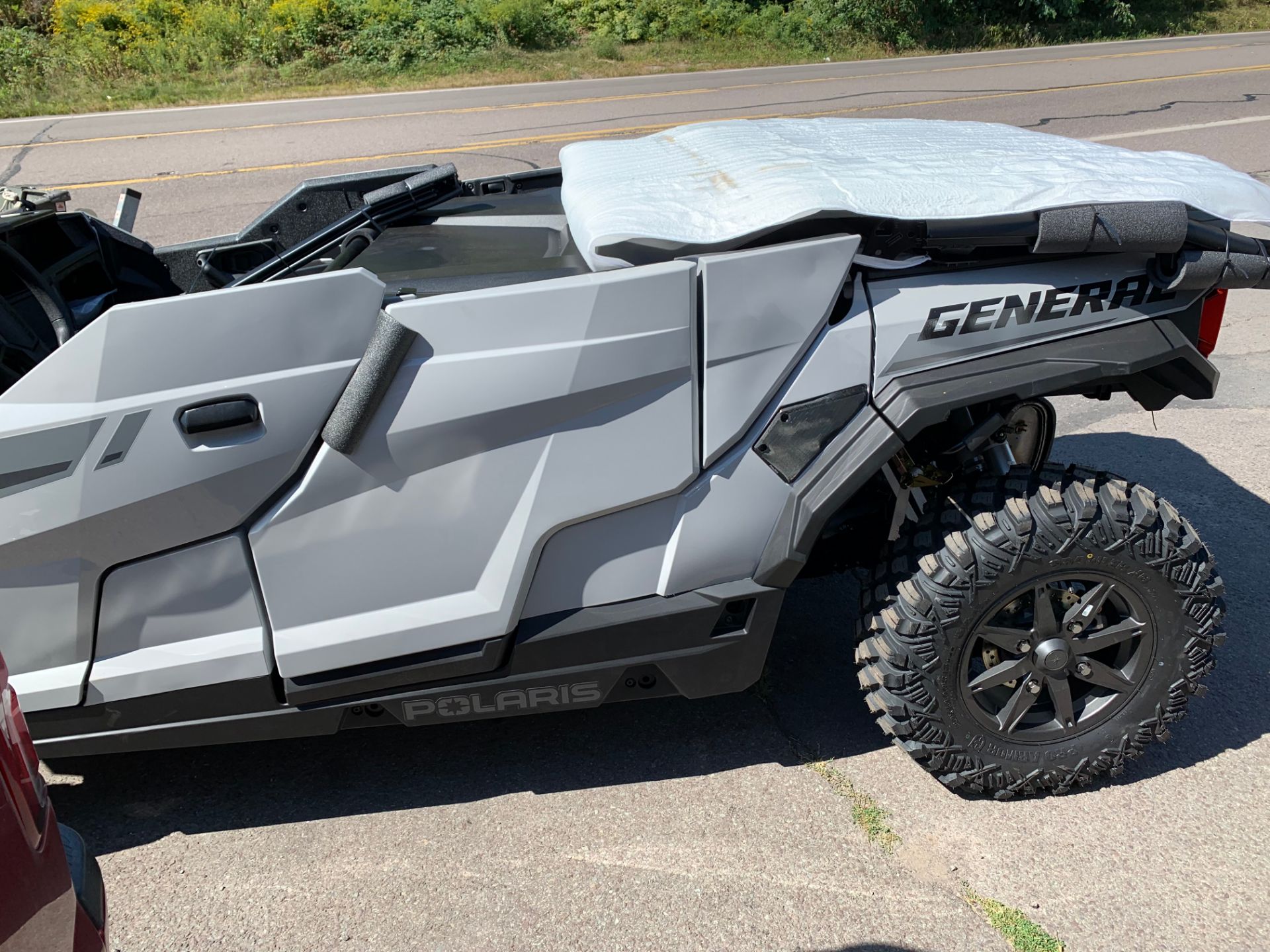 2026 Polaris General XP 4 1000 Sport 3
