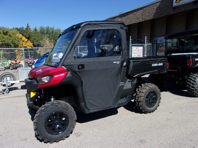 2025 Can-Am™ Defender DPS HD10 1