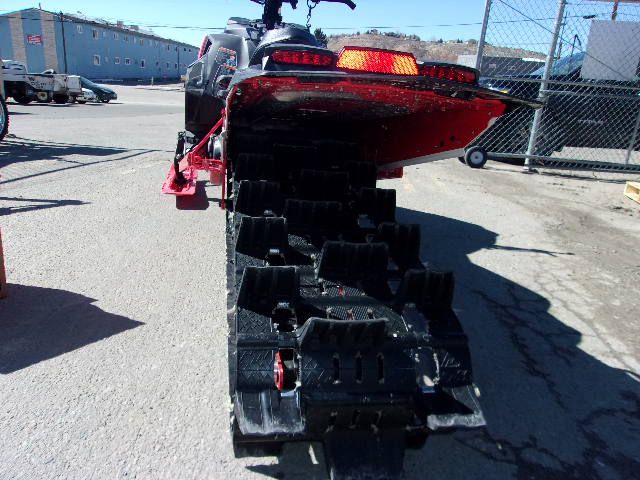2024  Shredder RE 3900 850 E-TEC Turbo R PowderMax X-Lig 3