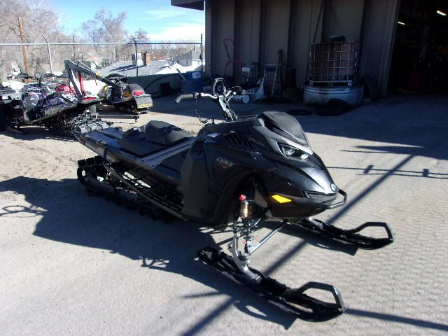 2024  Shredder RE 3900 850 E-TEC Turbo R PowderMax X-Lig 2