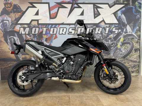 2027 KTM 790 Duke