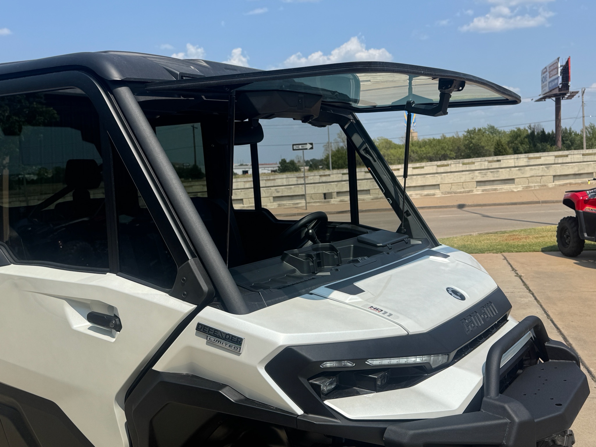 2026 Can-Am™ Defender MAX Limited HD11 11