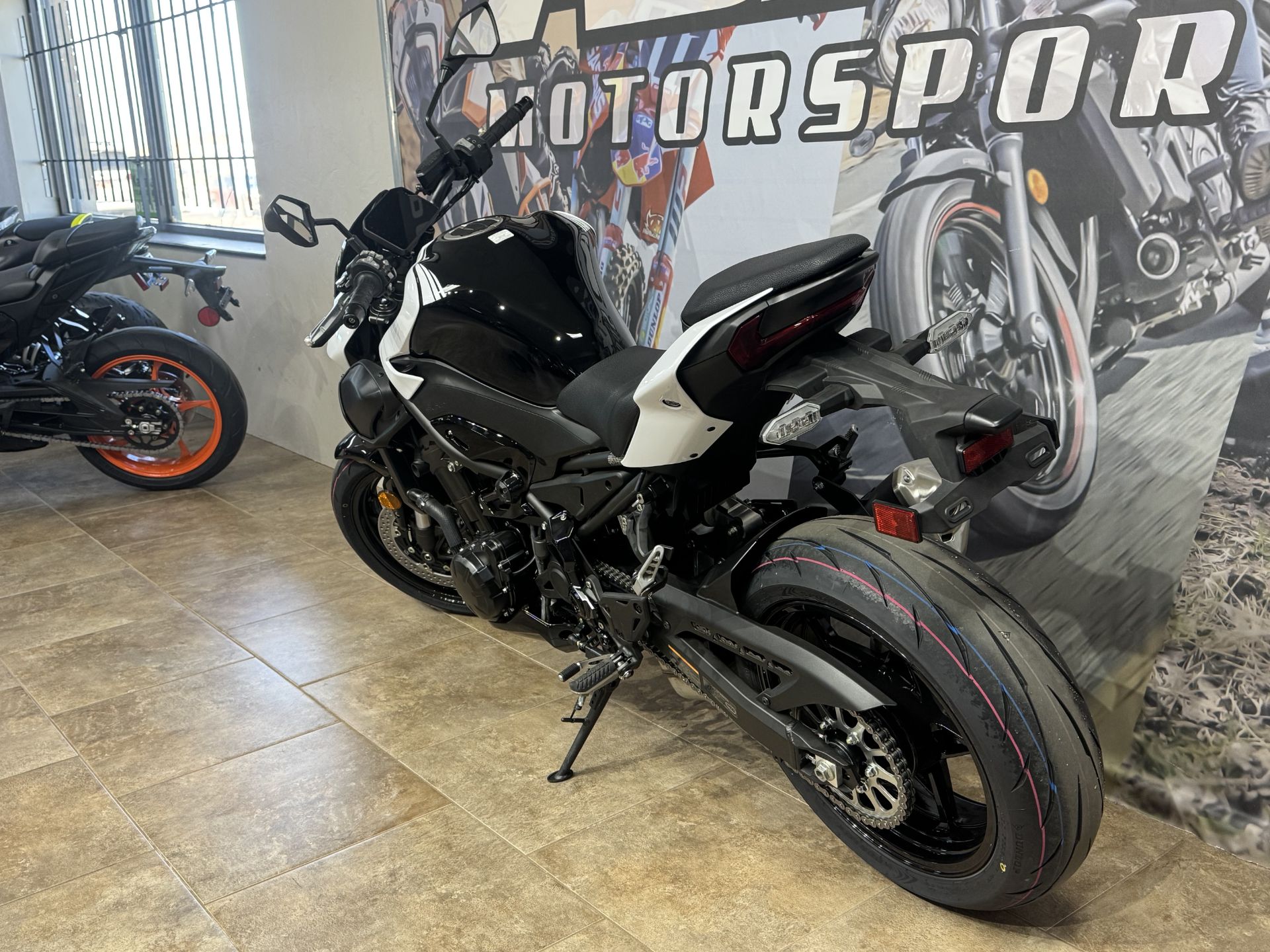 2026 Kawasaki Z900 ABS 3