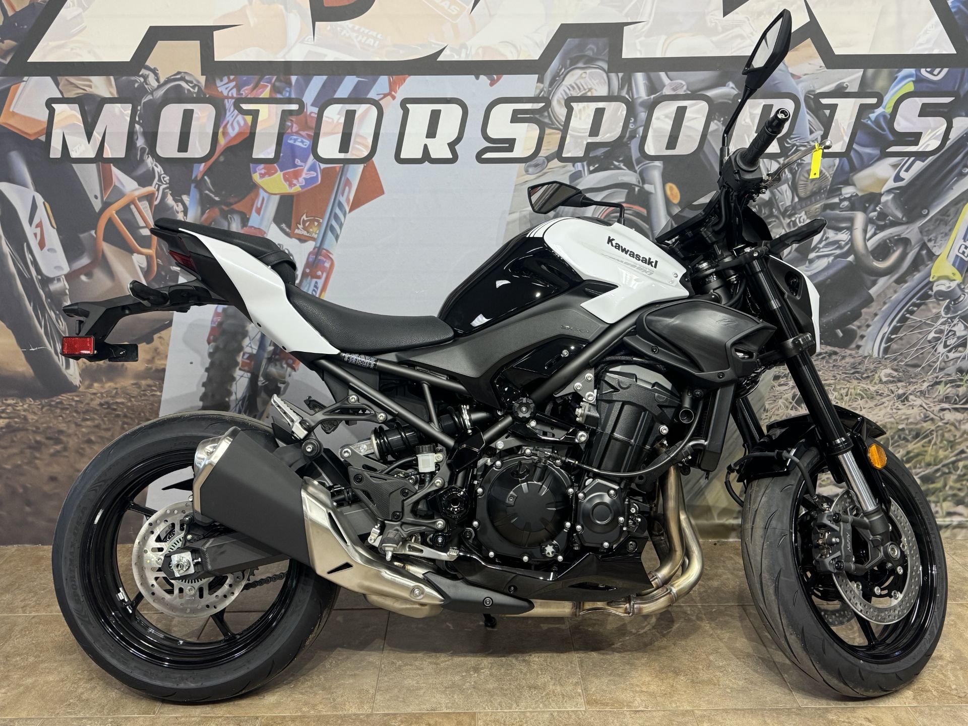 2026 Kawasaki Z900 ABS 4