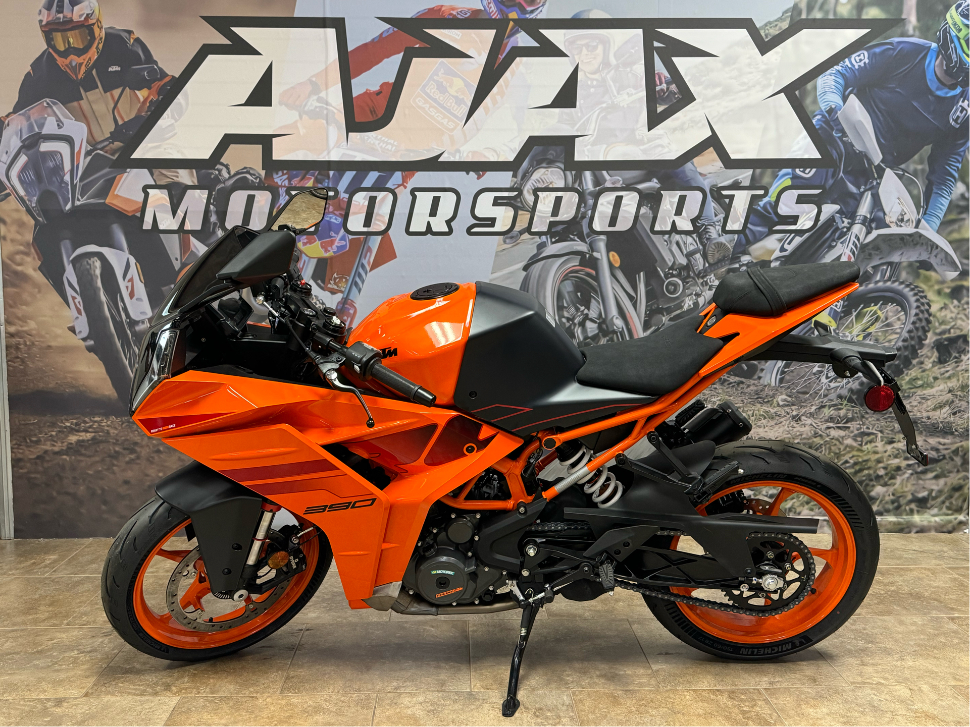 New 2024 KTM RC 390 Motorcycles in Oklahoma City, OK Stock