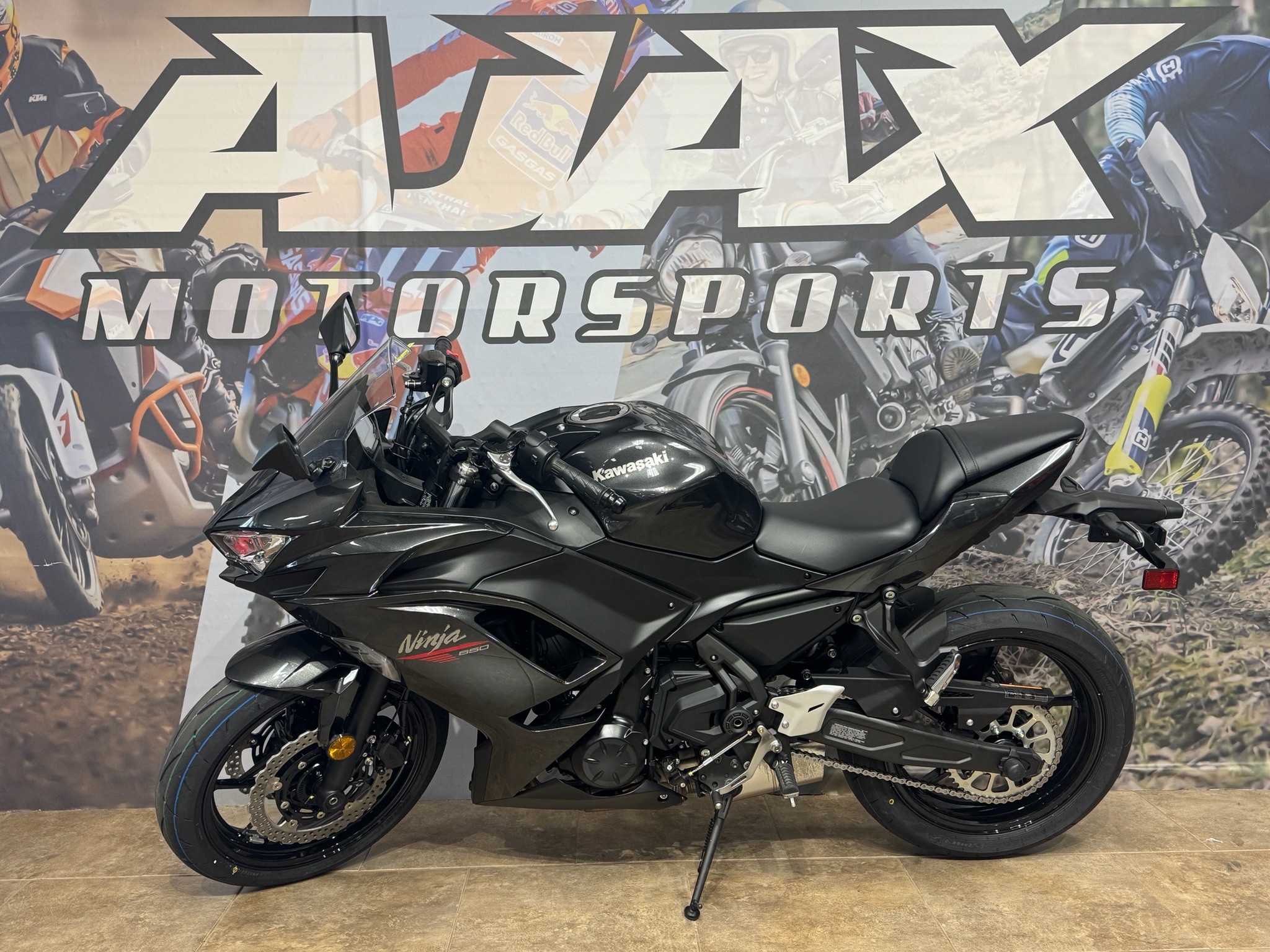 2026 Kawasaki Ninja® 650 1