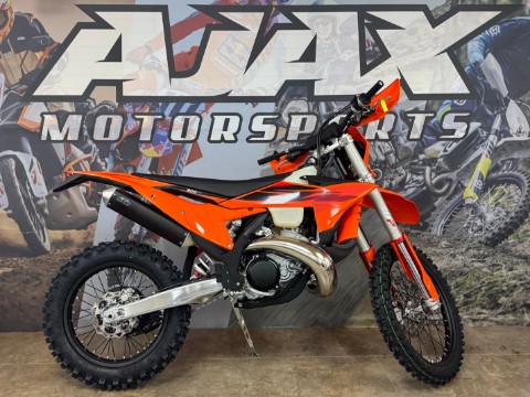 2027 KTM 300 XC-W — photo 1 of 16