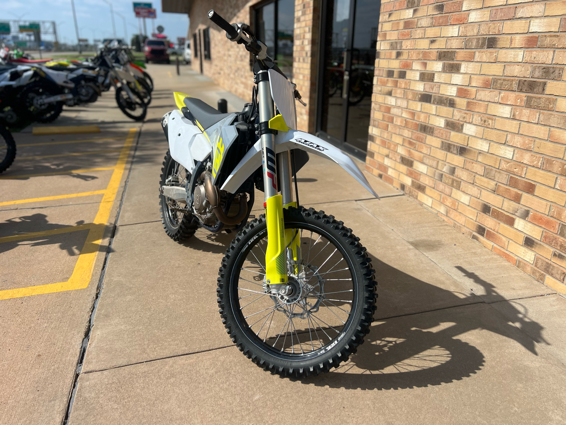 2024 Husqvarna FC 350 in Oklahoma City, Oklahoma - Photo 3