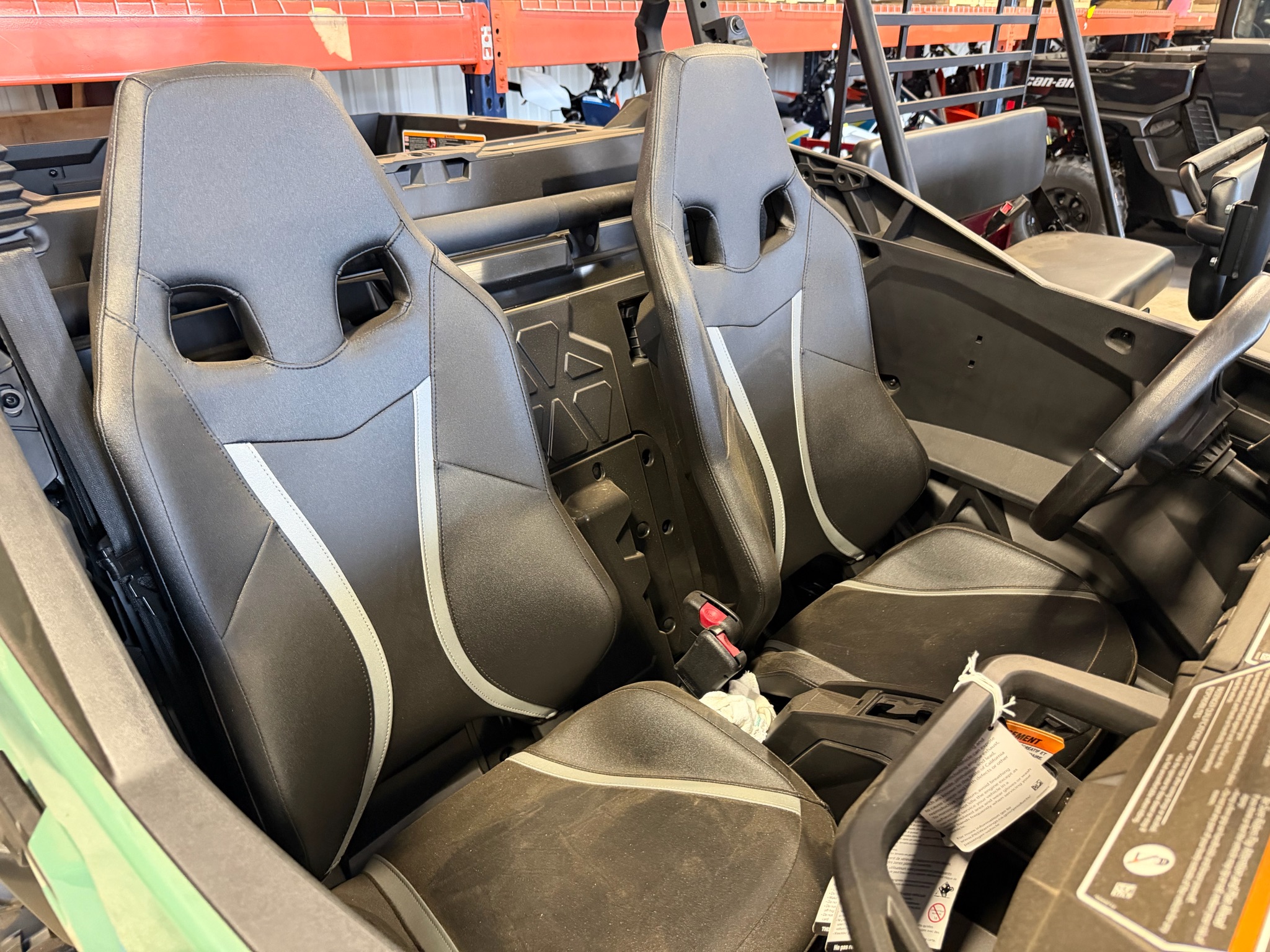2026 Can-Am™ Commander DPS 700 3