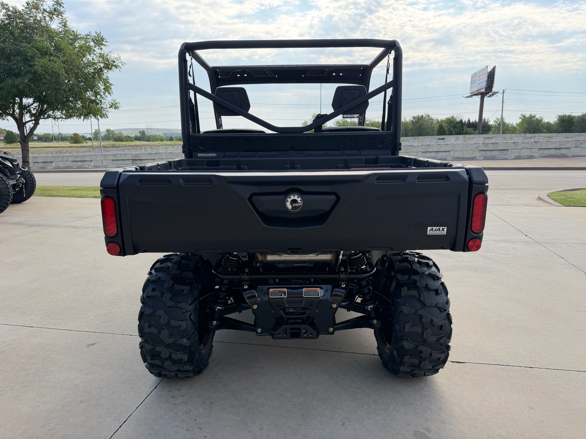 2026 Can-Am™ Defender DPS HD9 5