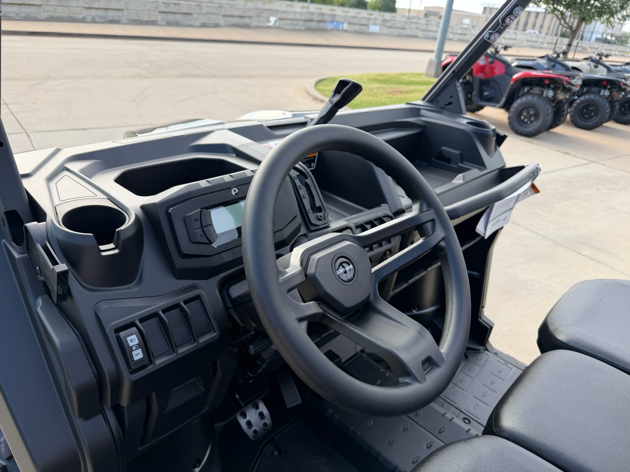 2026 Can-Am™ Defender DPS HD9 7