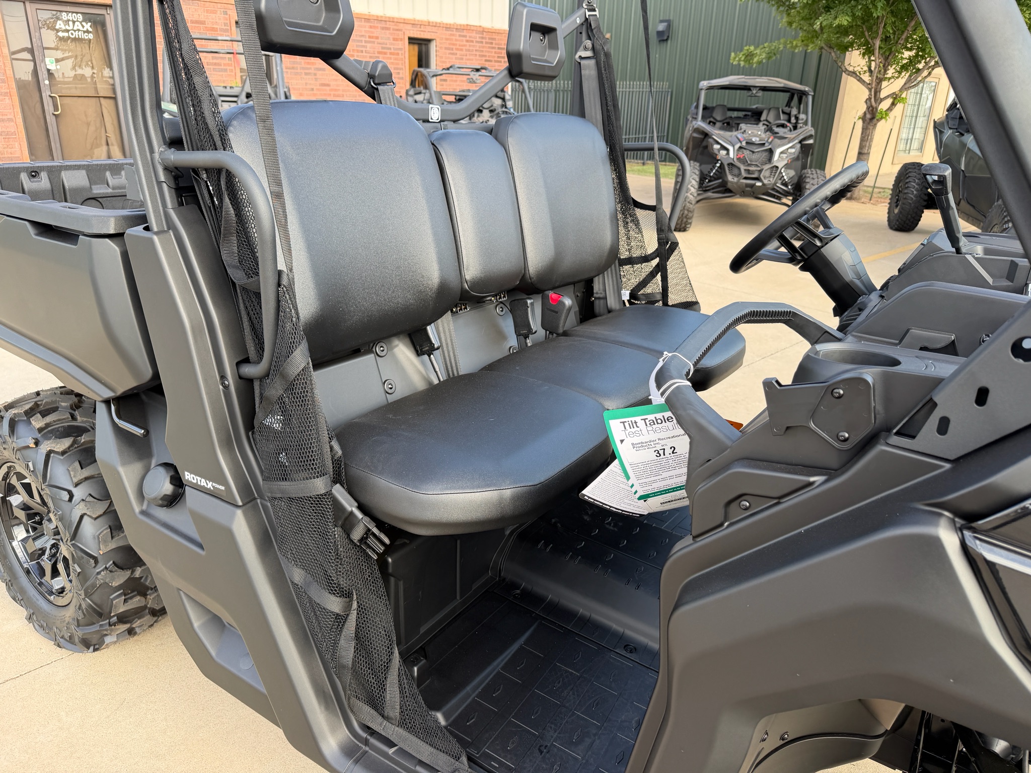 2026 Can-Am™ Defender DPS HD9 11