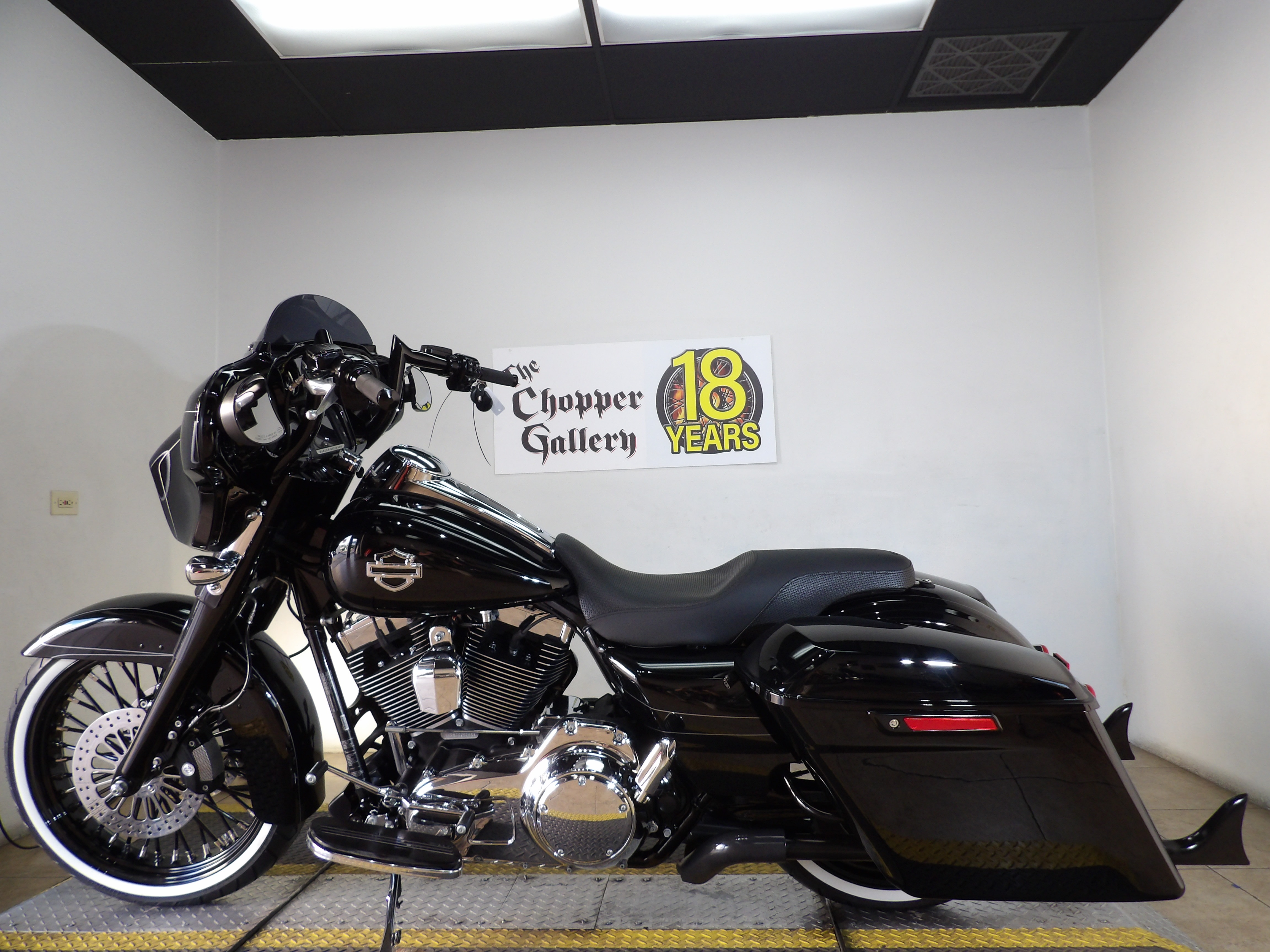 2015 Harley-Davidson Street Glide® Special 2