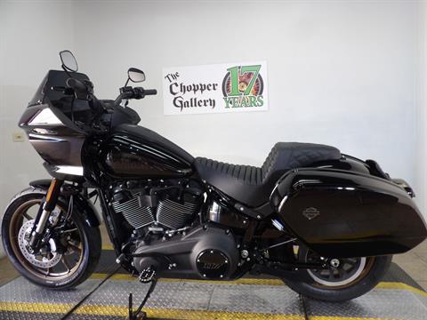 i*u様 HARLEY-DAVIDSON タンク 黒 Vance & Hines Stainless 2-into-1 Hi-Output Exhaust | FREE