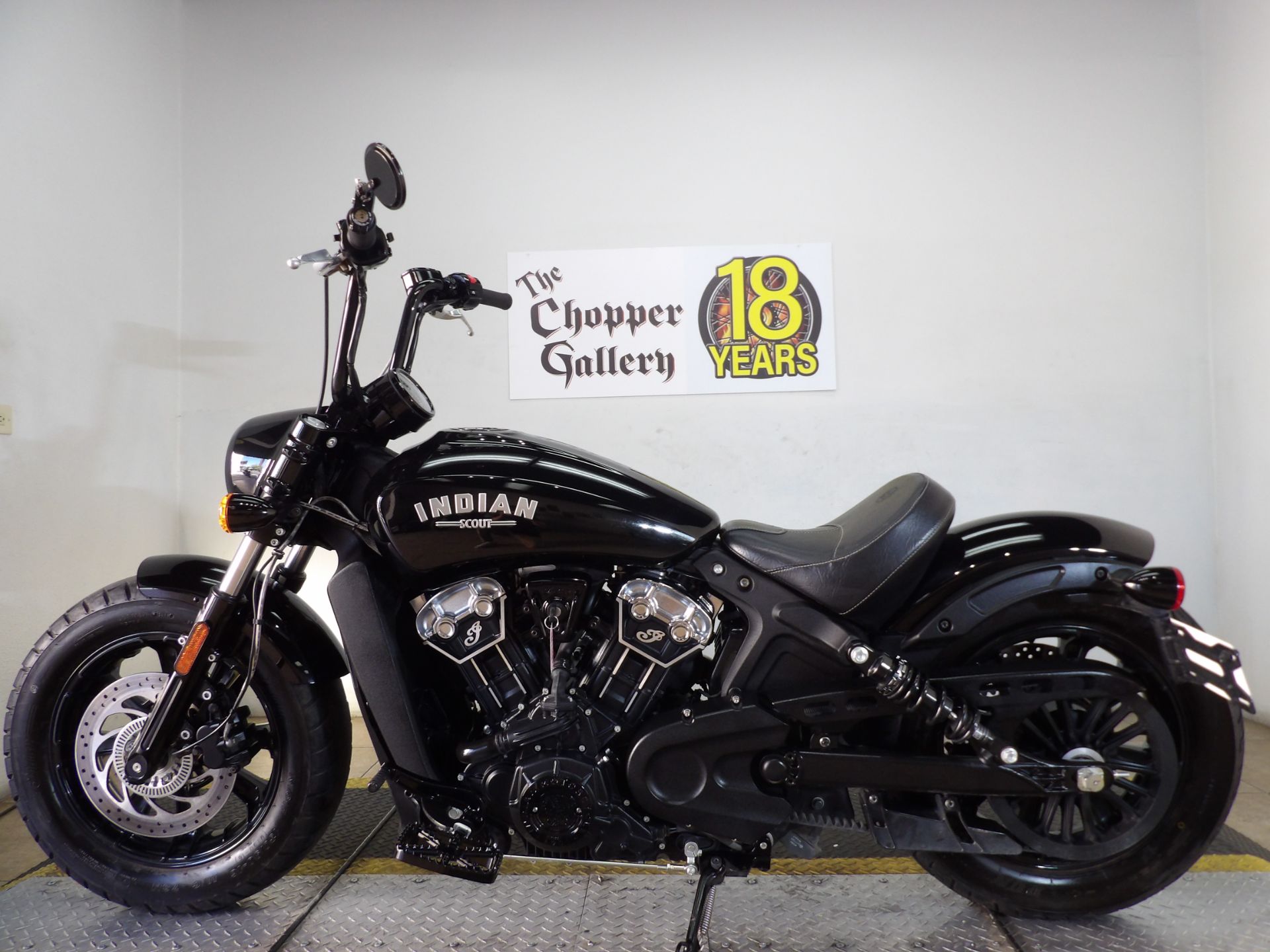2019  Scout® Bobber ABS 2