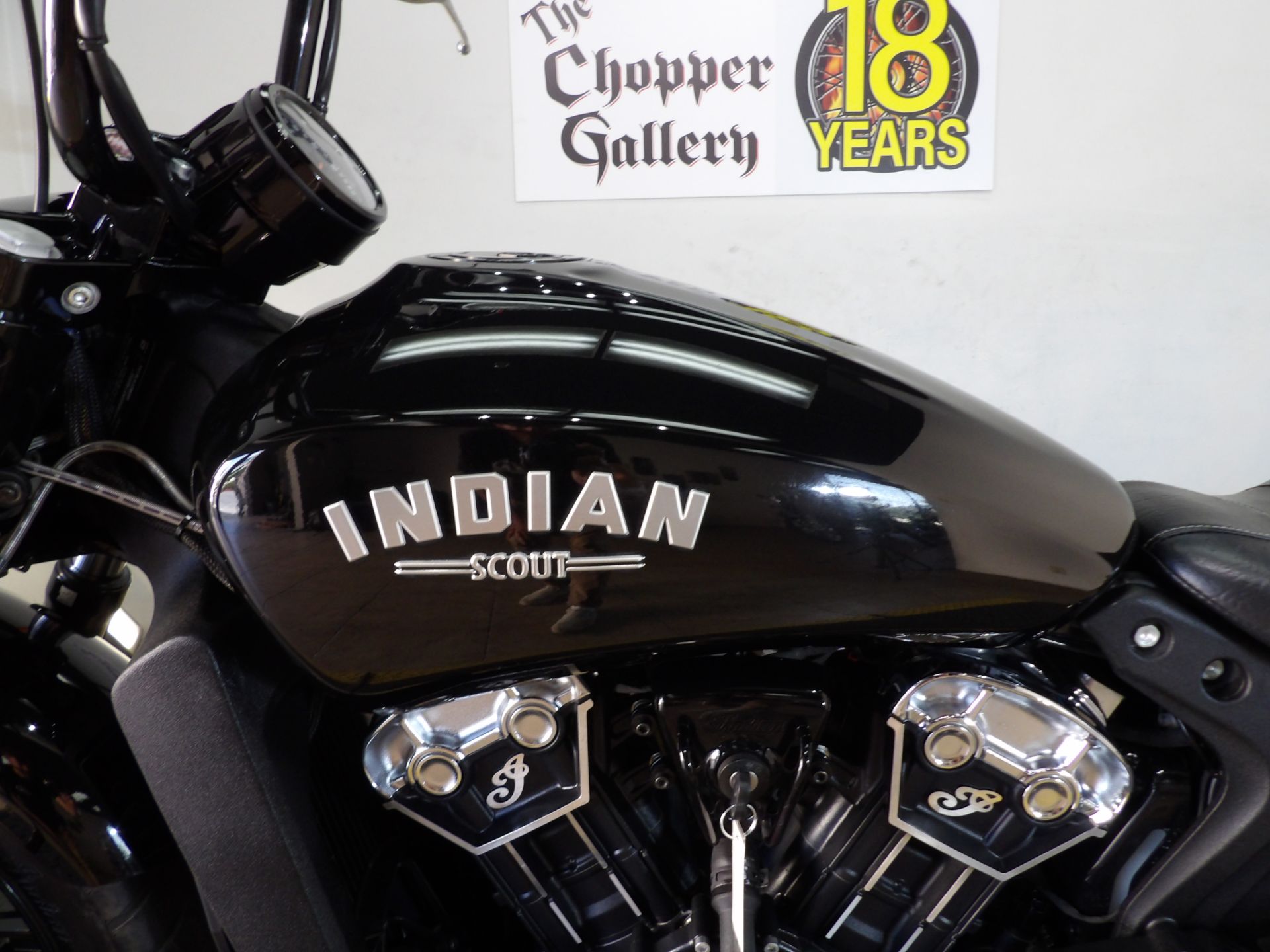 2019  Scout® Bobber ABS 12