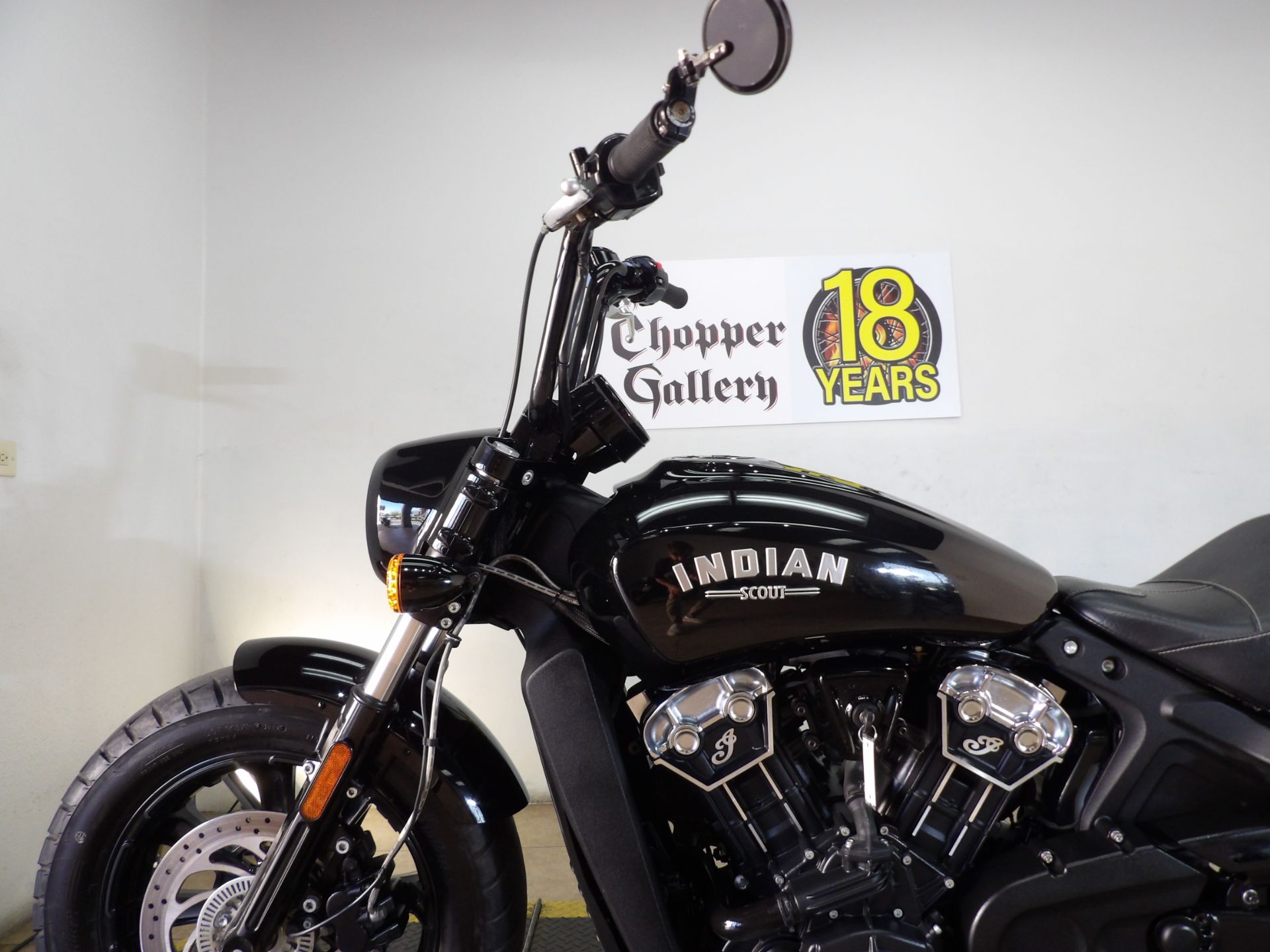 2019  Scout® Bobber ABS 4