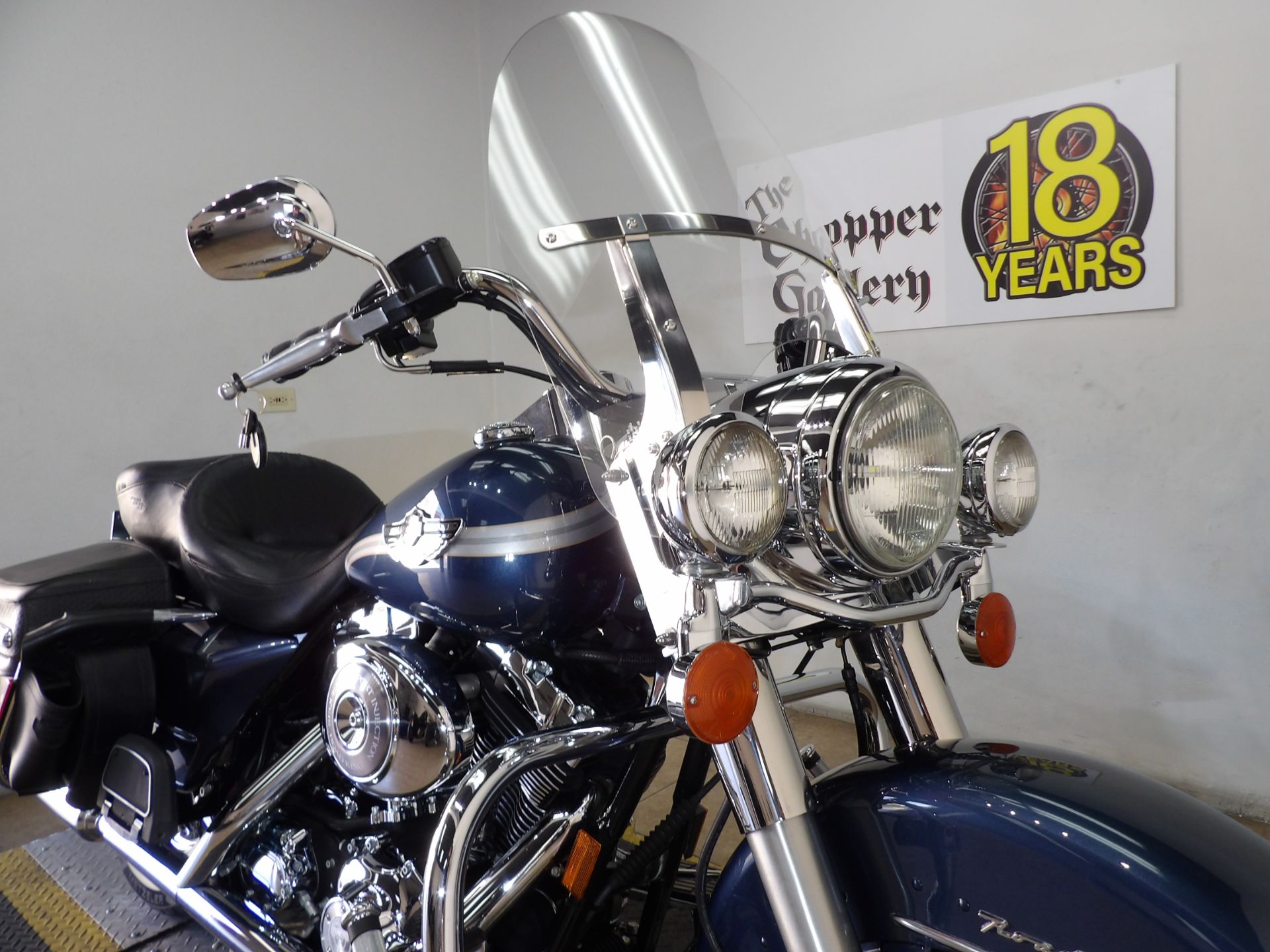 2003 Harley-Davidson FLHRCI Road King® Classic 3