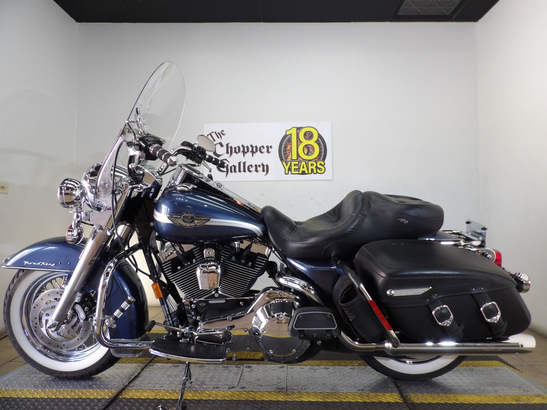 2003 Harley-Davidson FLHRCI Road King® Classic 2