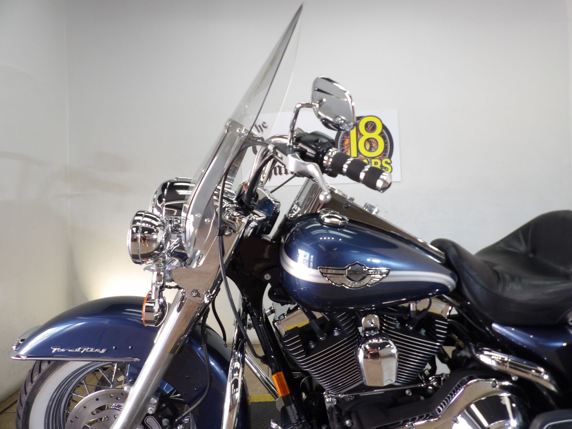 2003 Harley-Davidson FLHRCI Road King® Classic 4