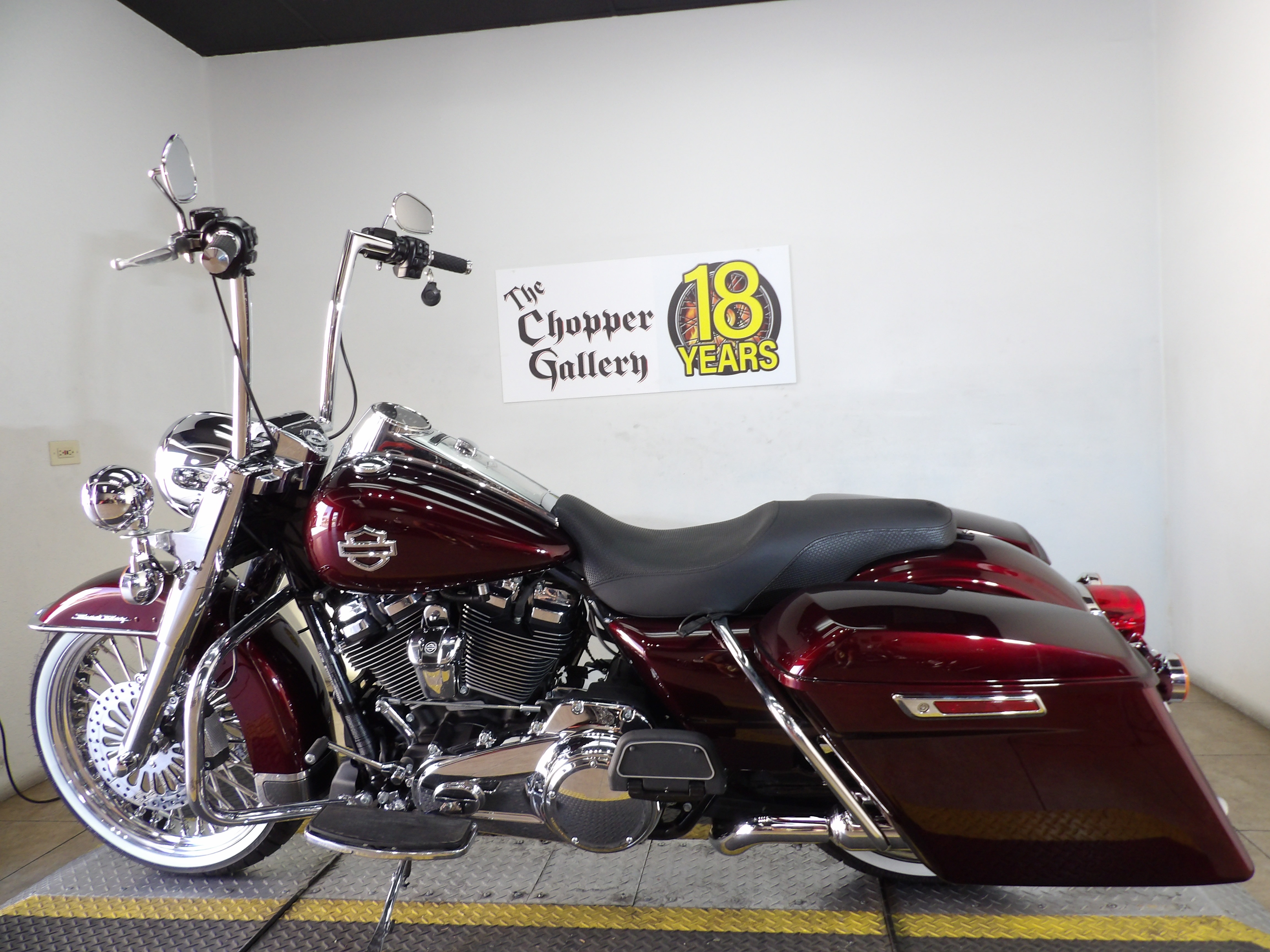 2017 Harley-Davidson Road King® 10