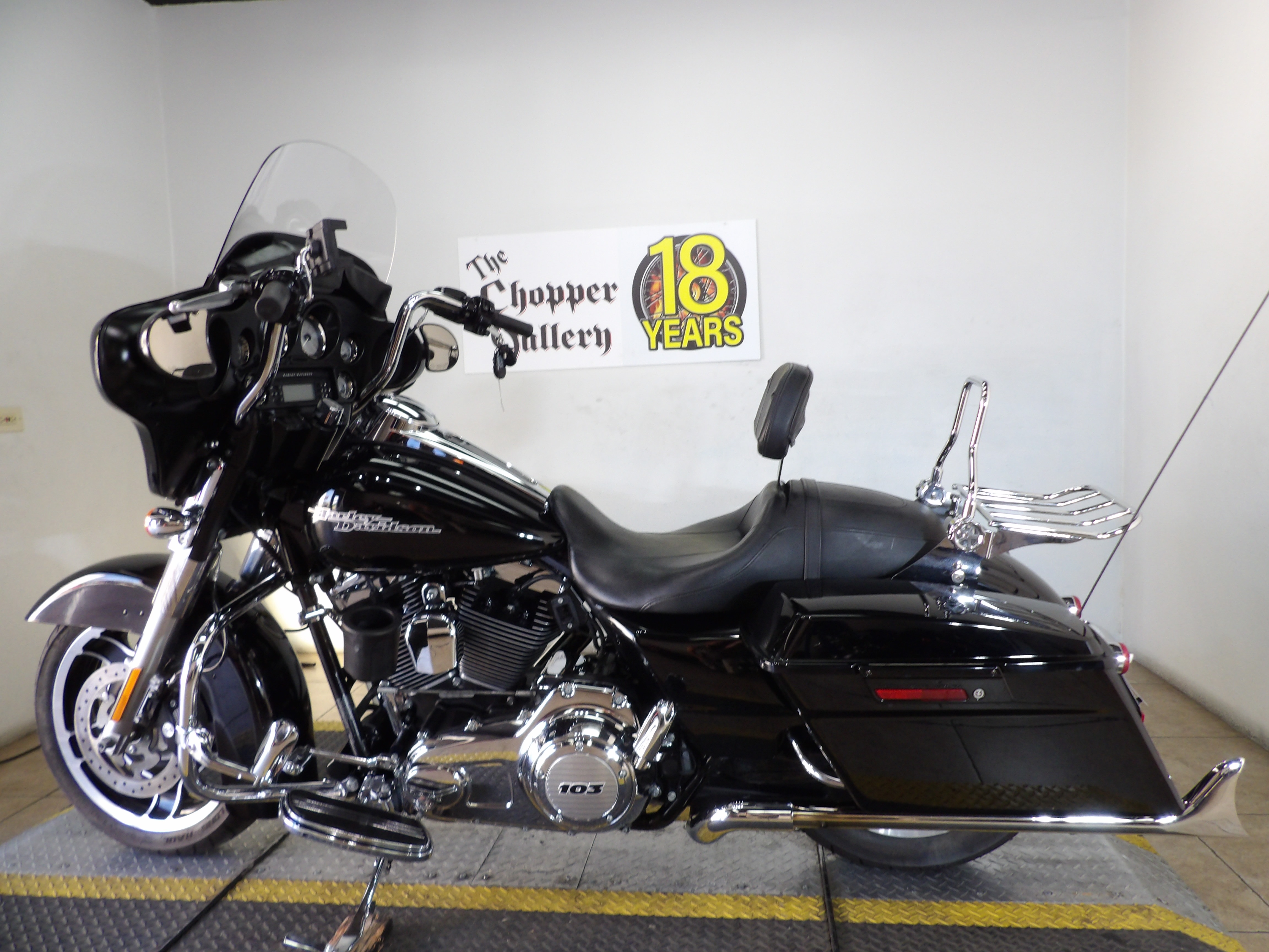2012 Harley-Davidson Street Glide® 10