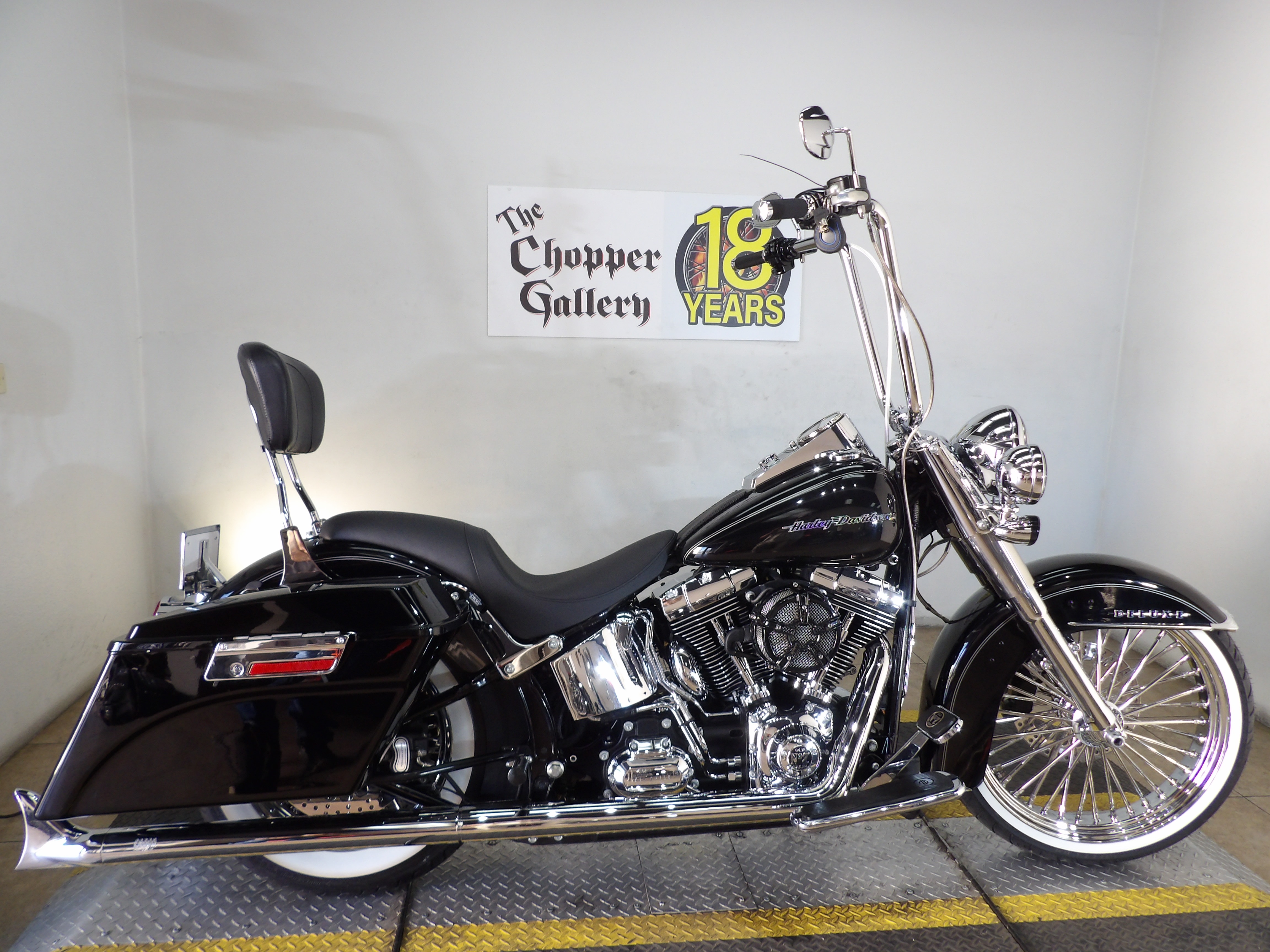 2017 Harley-Davidson Softail® Deluxe 9