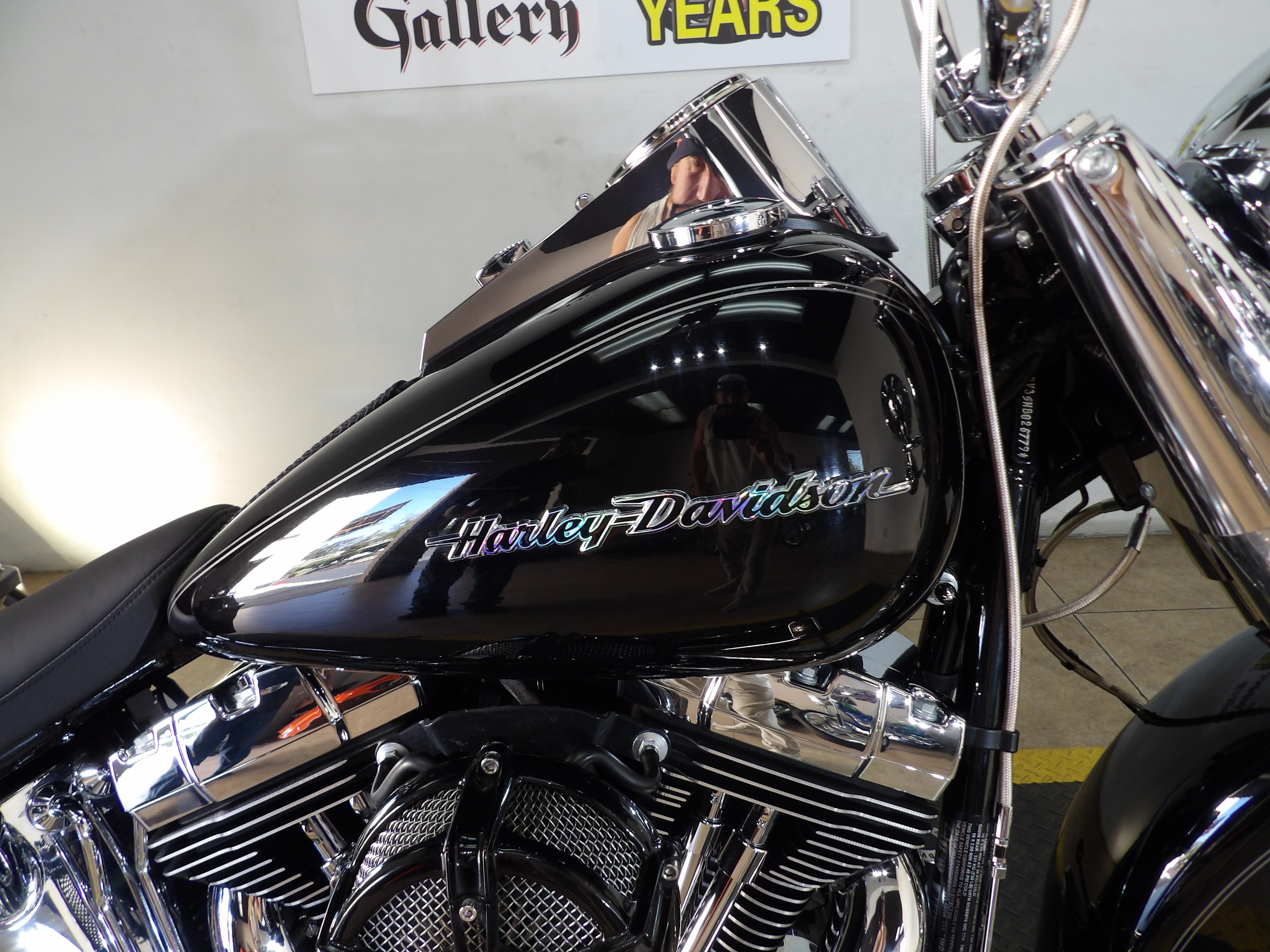 2017 Harley-Davidson Softail® Deluxe 11
