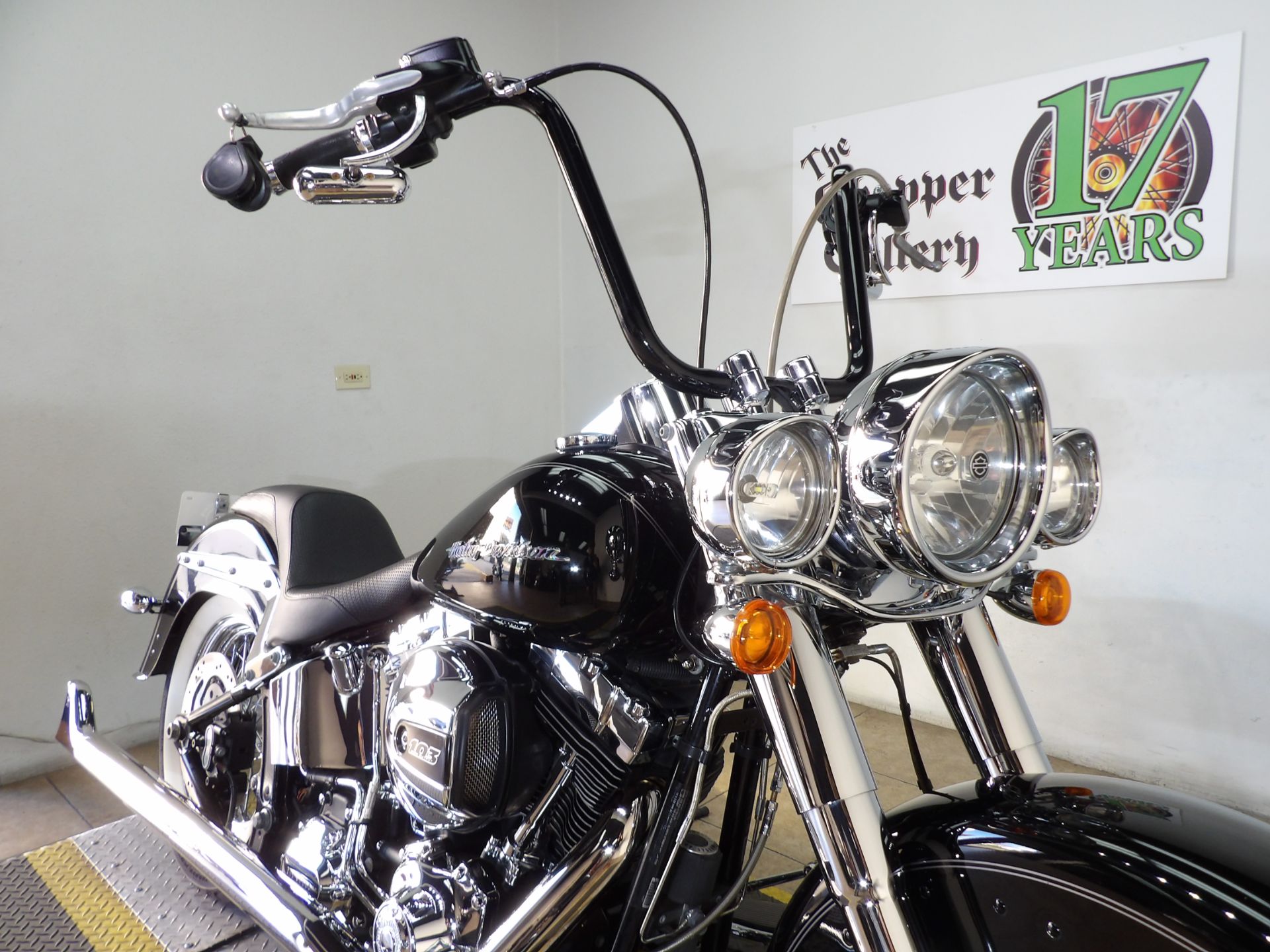 【Harley】デコレーションバンパー Amazon.com : Harley-Davidson Lady Biker Themed Polystone