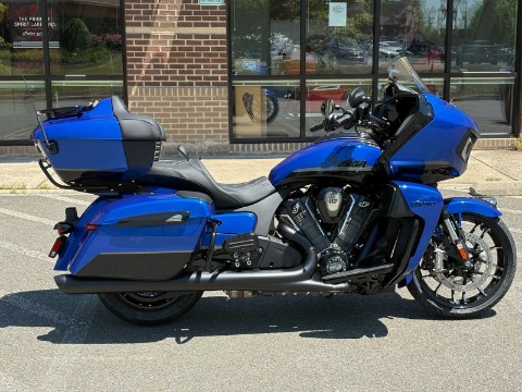 2026 Indian Pursuit Dark Horse with 112 and Powerband Audio Package