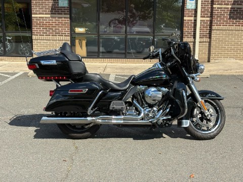 2016 Harley-Davidson Electra Glide Ultra Limited FLHTK — photo 1 of 8