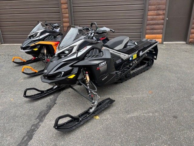 Used 2025 LYNX Xterrain RE 850 E-TEC Turbo R PowderMax 2.0 SHOT w