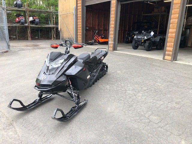 Used 2022 Ski-Doo Summit X Expert 154 850 E-TEC Turbo SHOT Used 2022 Ski-Doo Summit X Expert 154 850 E-TEC Turbo SHOT