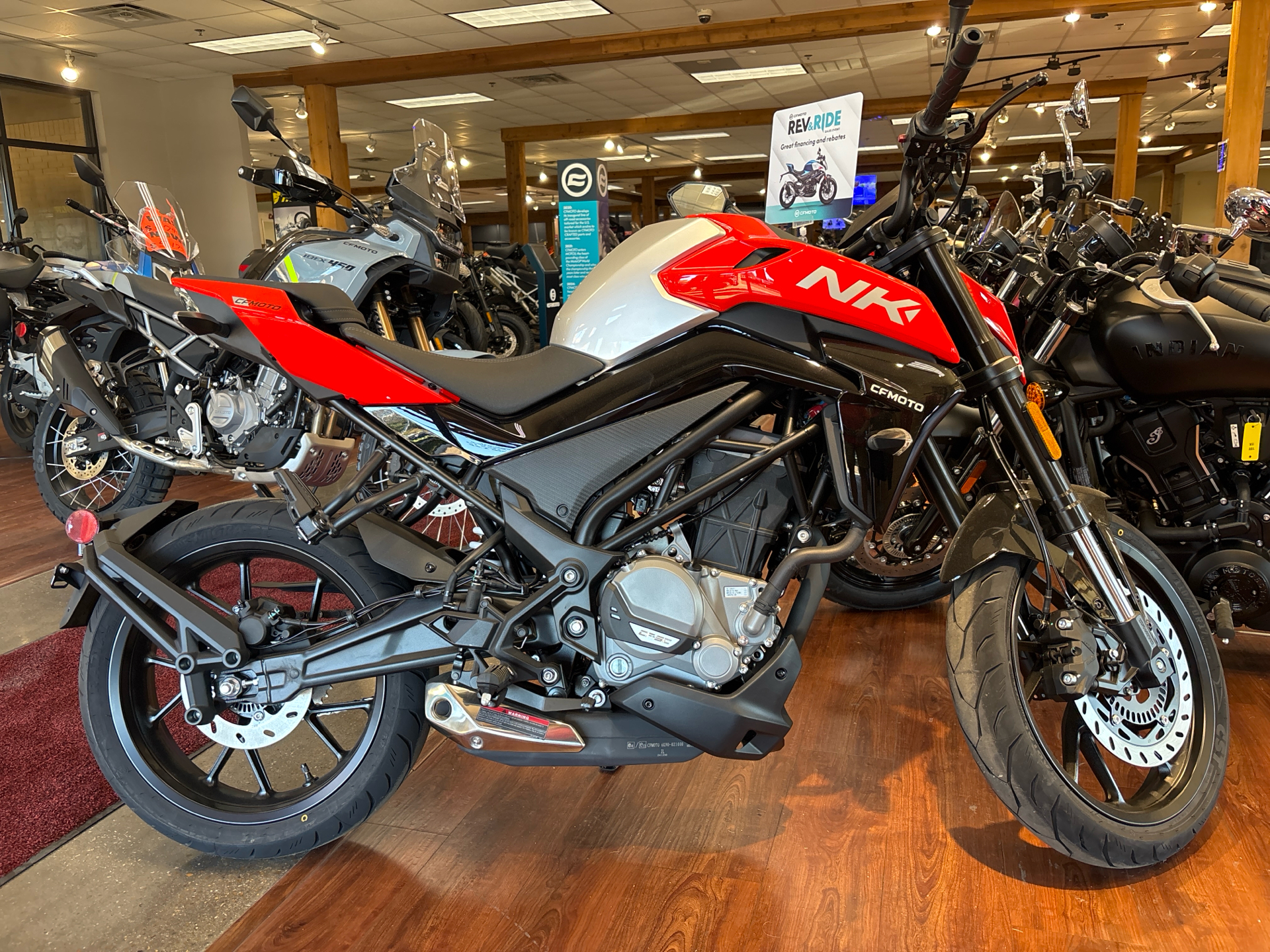 New 2025 CFMOTO 300NK, Ridgeland MS | Specs, Price, Photos | Magma
