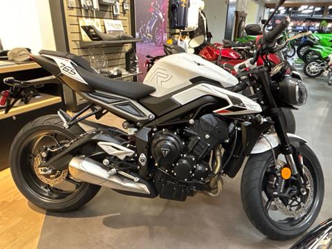 2025 Triumph Street Triple 765 R