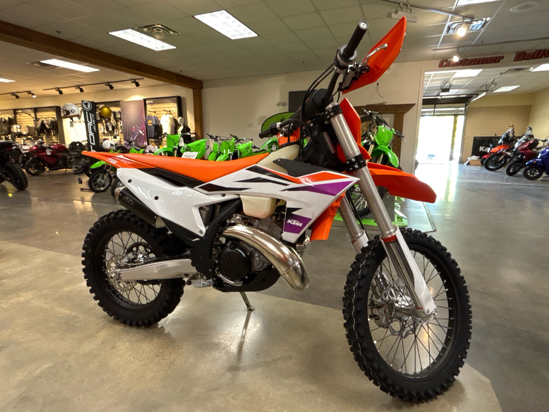 New 2024 KTM 250 XC, Ridgeland MS | Specs, Price, Photos | Orange