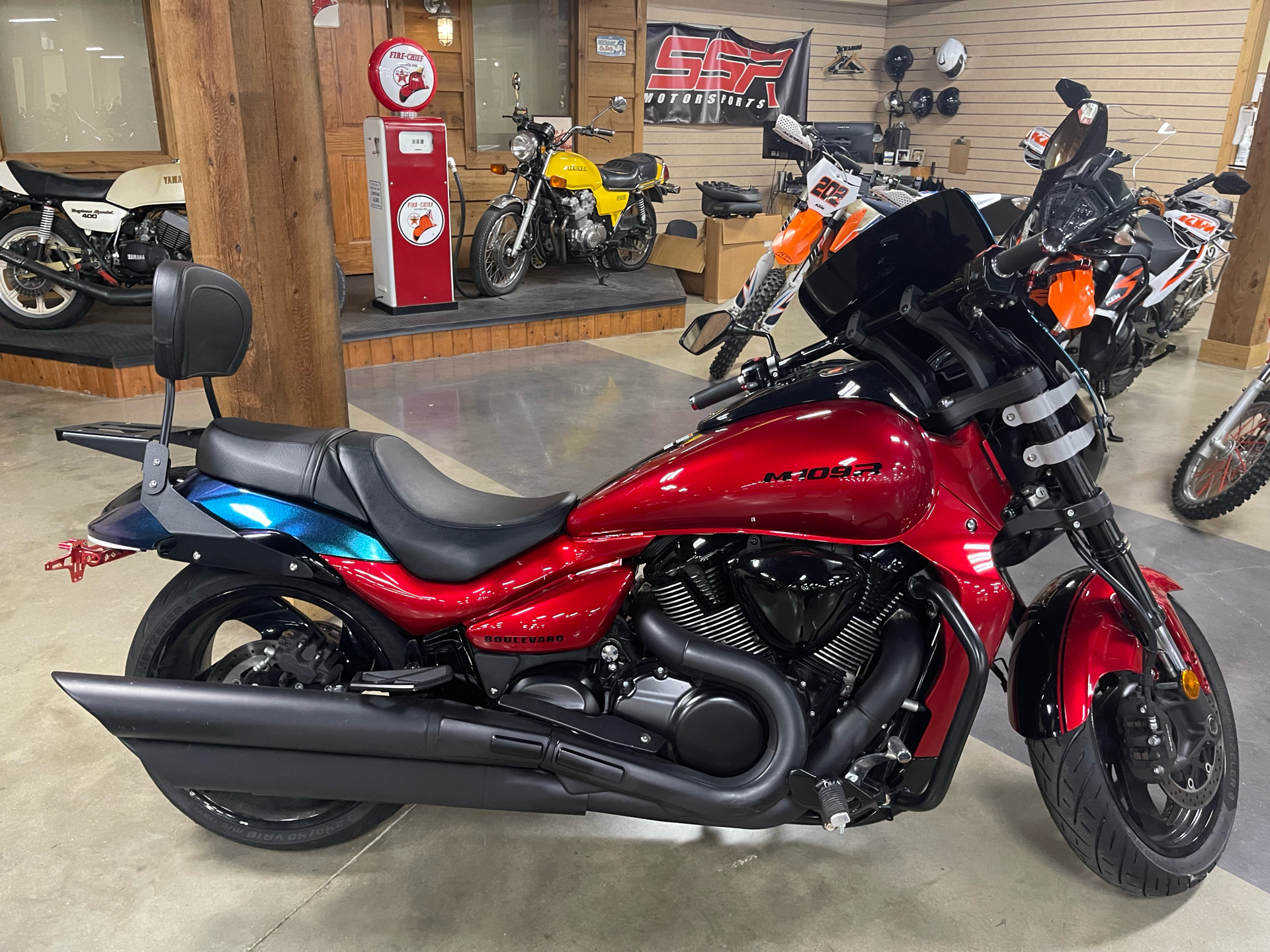 Certified Pre-Owned 2018 Suzuki Boulevard C50, Turner ME | Specs, Price,  Photos | Metallic Oort Gray J2100150, image size:1920x1440