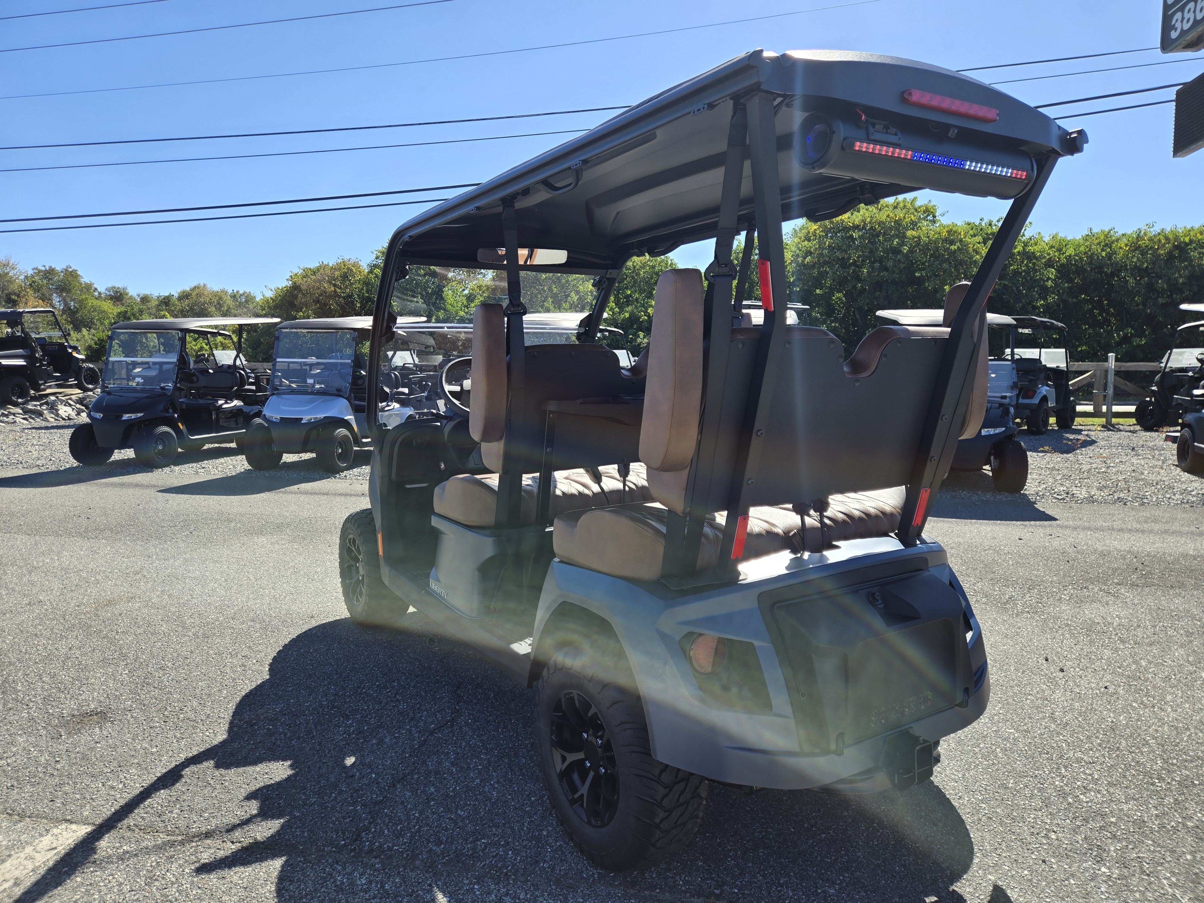 2027 EZGO LIBERTY photo 4