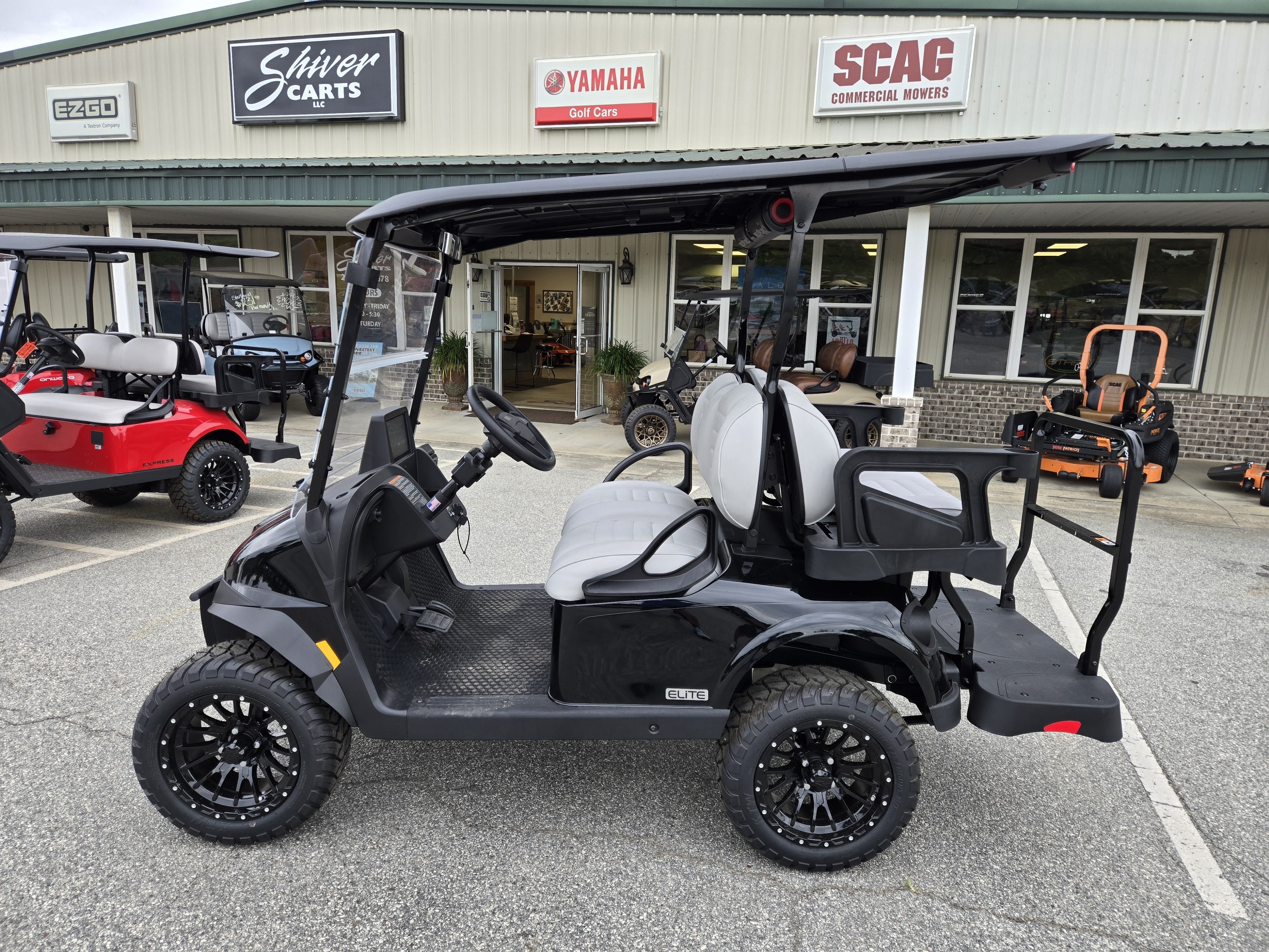 2026 E-Z-GO RXV 4 Summit XT Elite Lithium