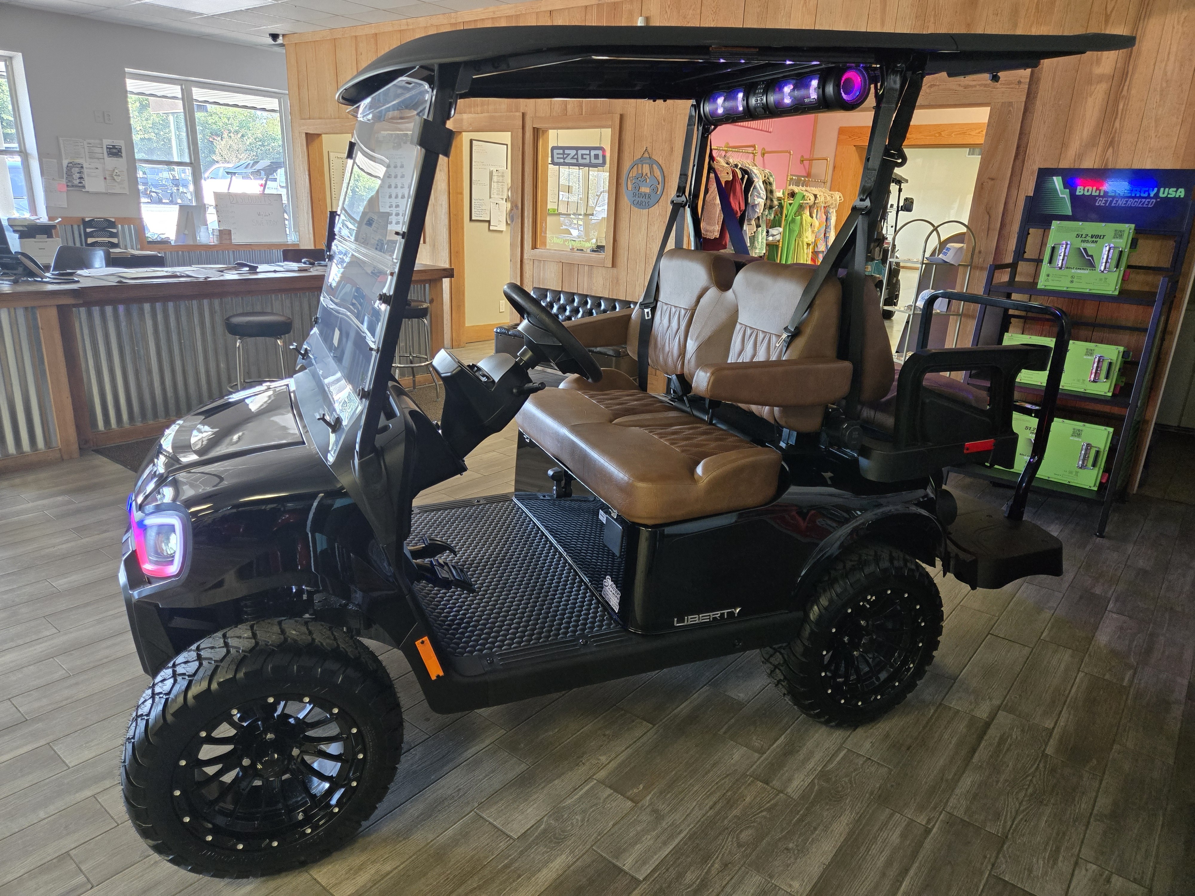 2027 EZGO LIBERTY photo 4