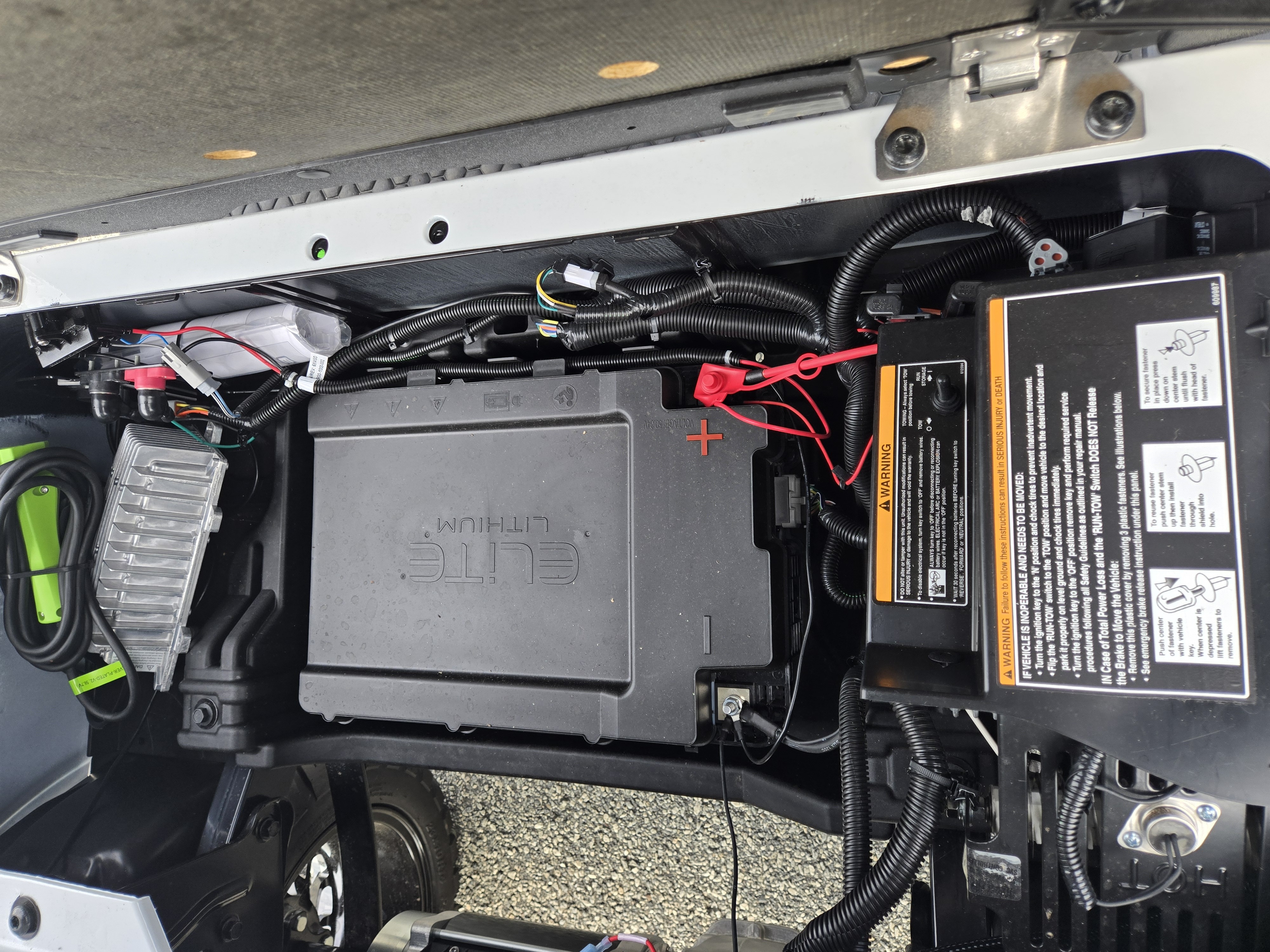 2026 E-Z-GO RXV 4 Summit XT Elite Lithium — photo 5