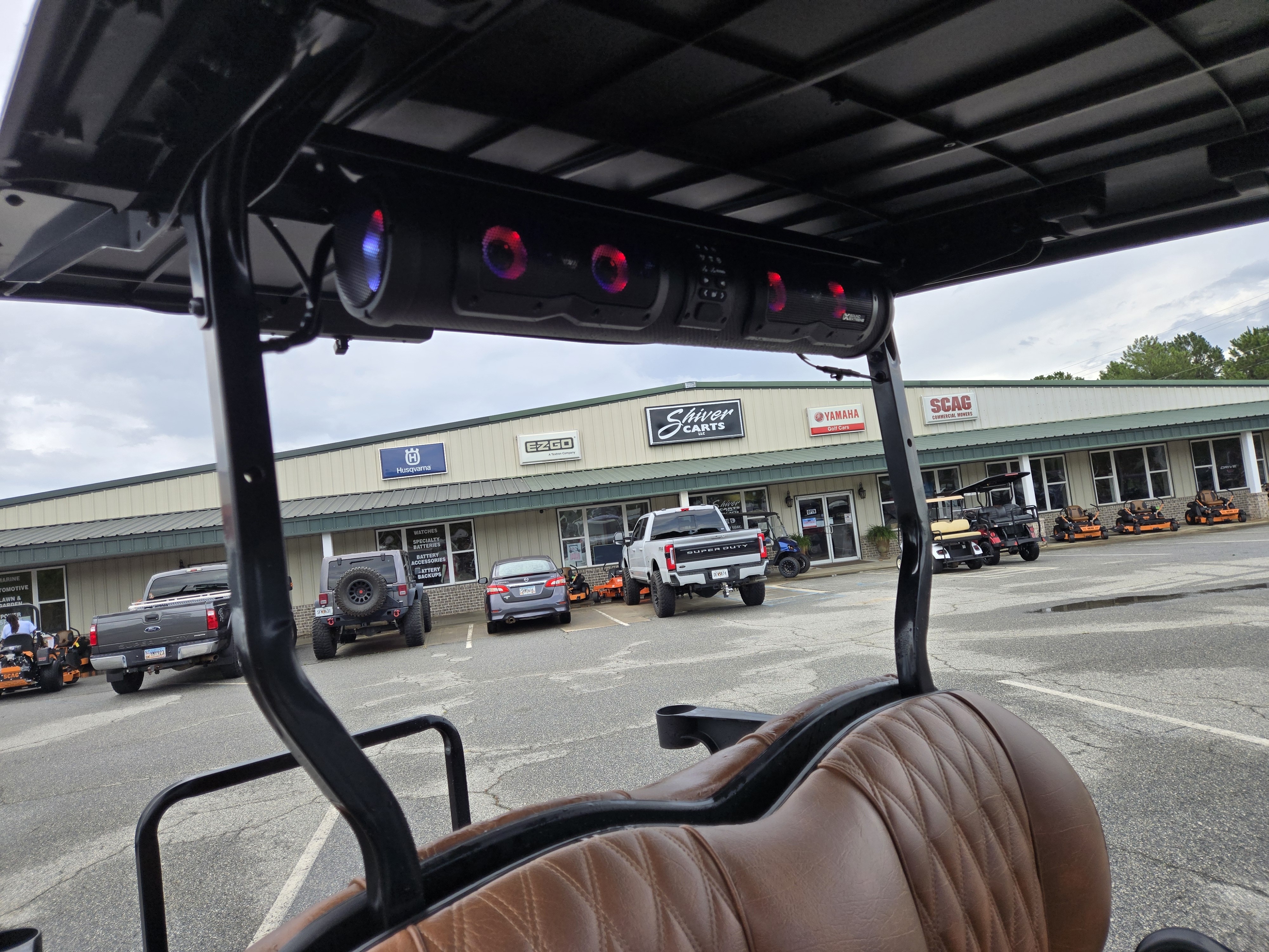 2026 E-Z-GO RXV 4 Summit XT Elite Lithium — photo 6