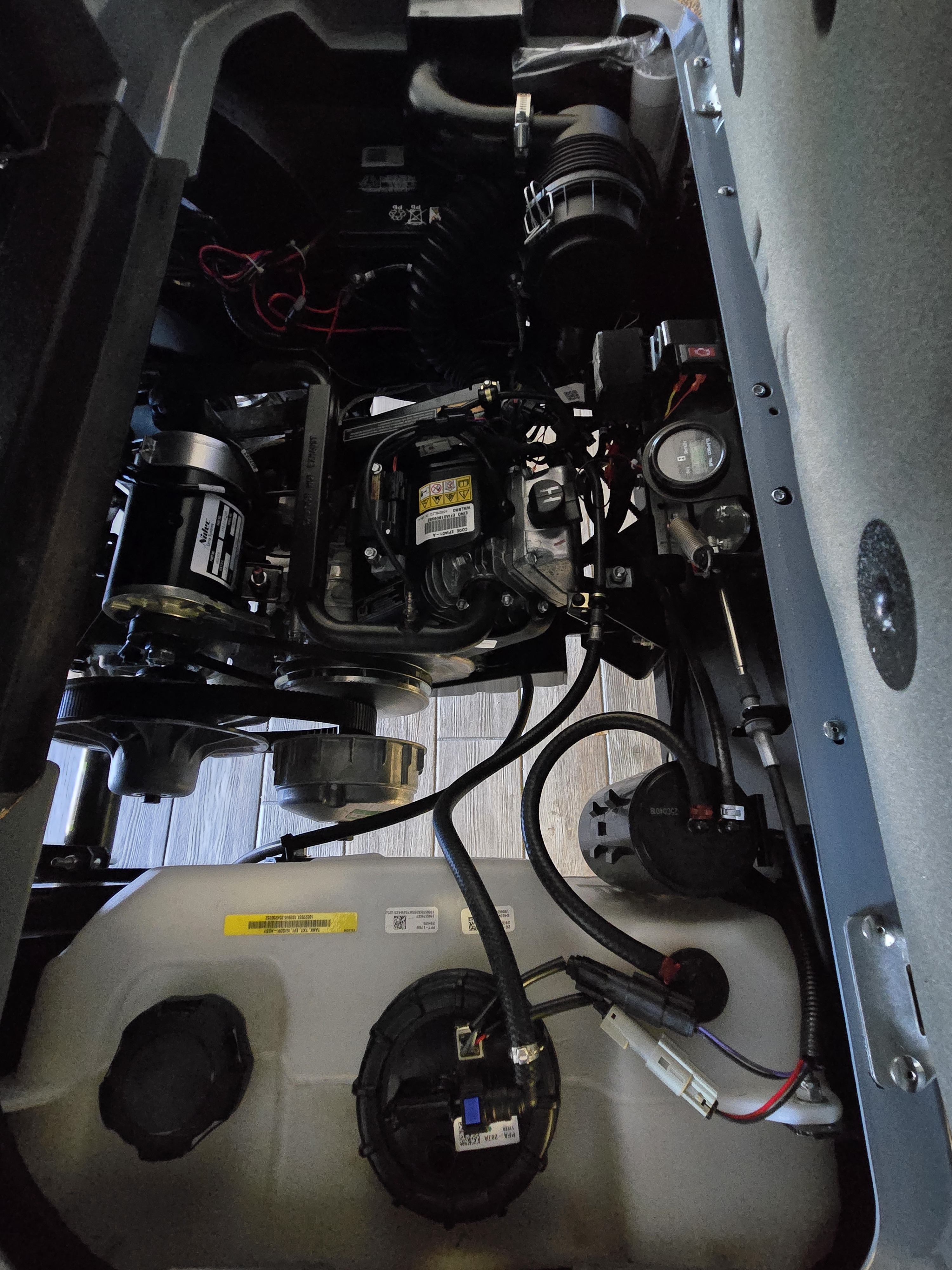 2026 EZGO EXPRESS photo 7