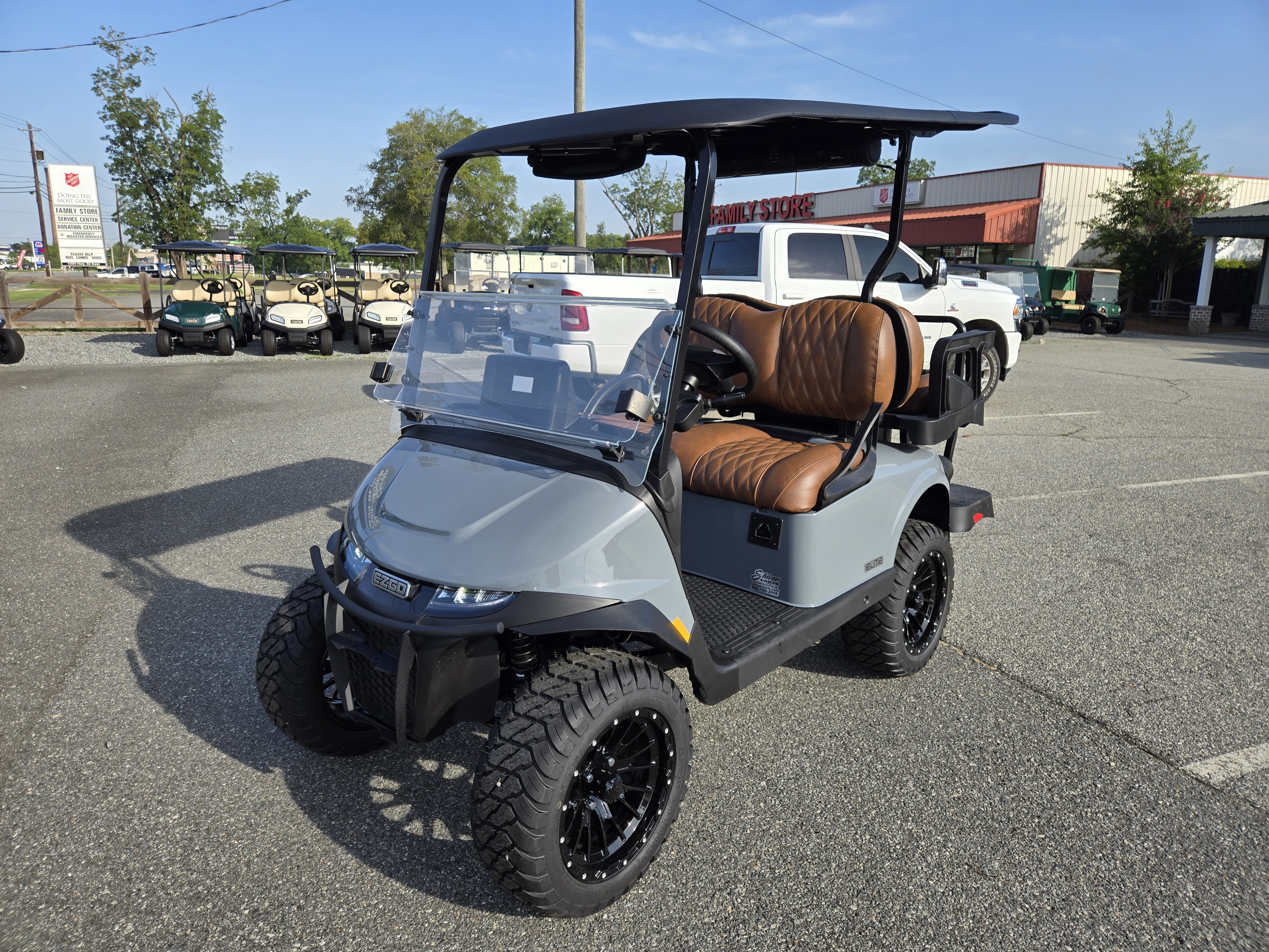 2026 E-Z-GO RXV 4 Summit XT Elite Lithium — photo 2