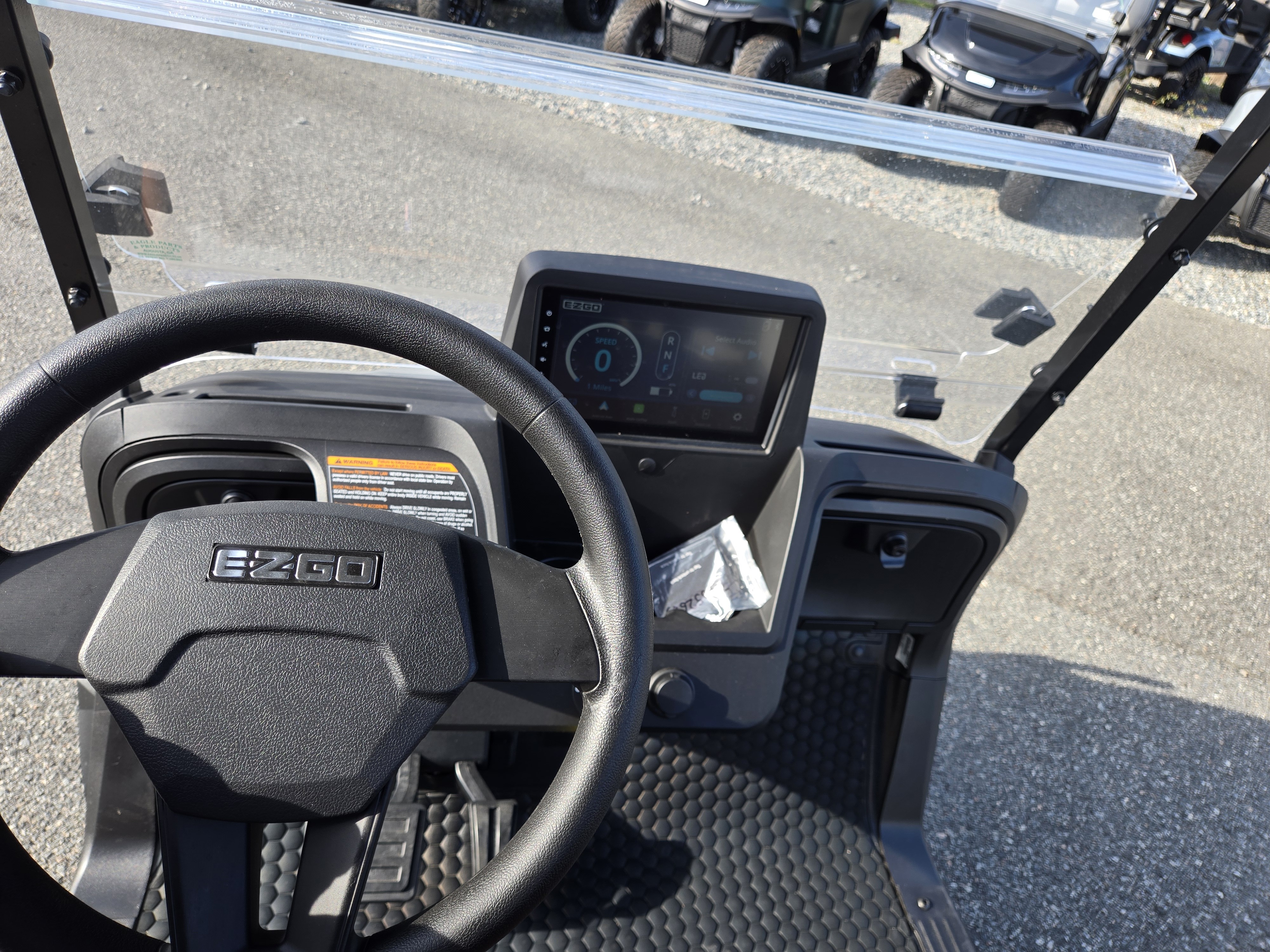 2026 E-Z-GO RXV 4 Summit XT Elite Lithium — photo 5