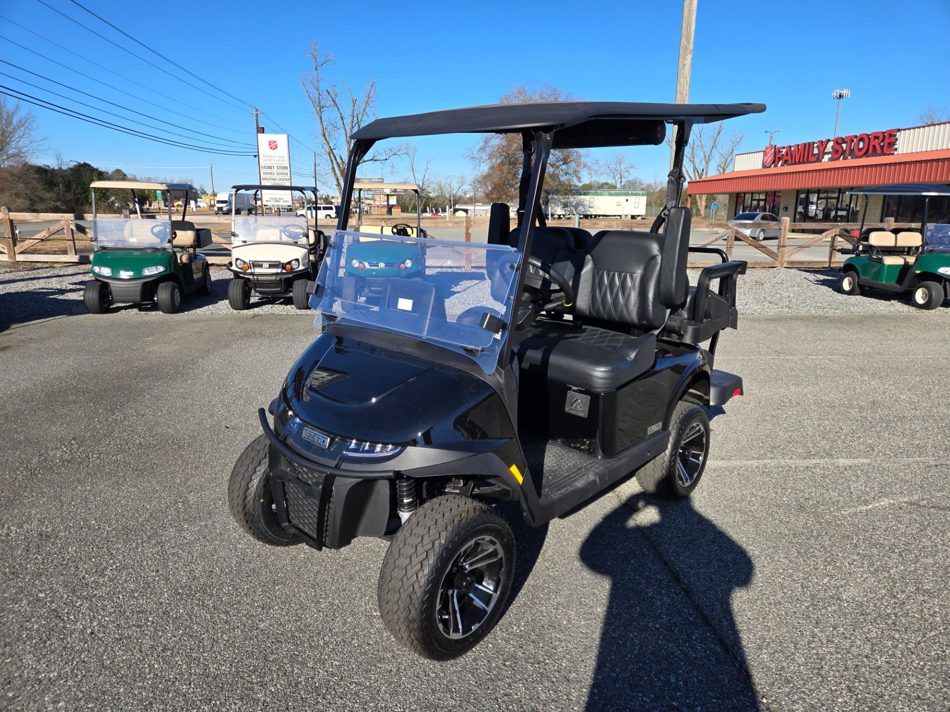 2026 E-Z-GO RXV 4 Summit XTL Elite Lithium — photo 2