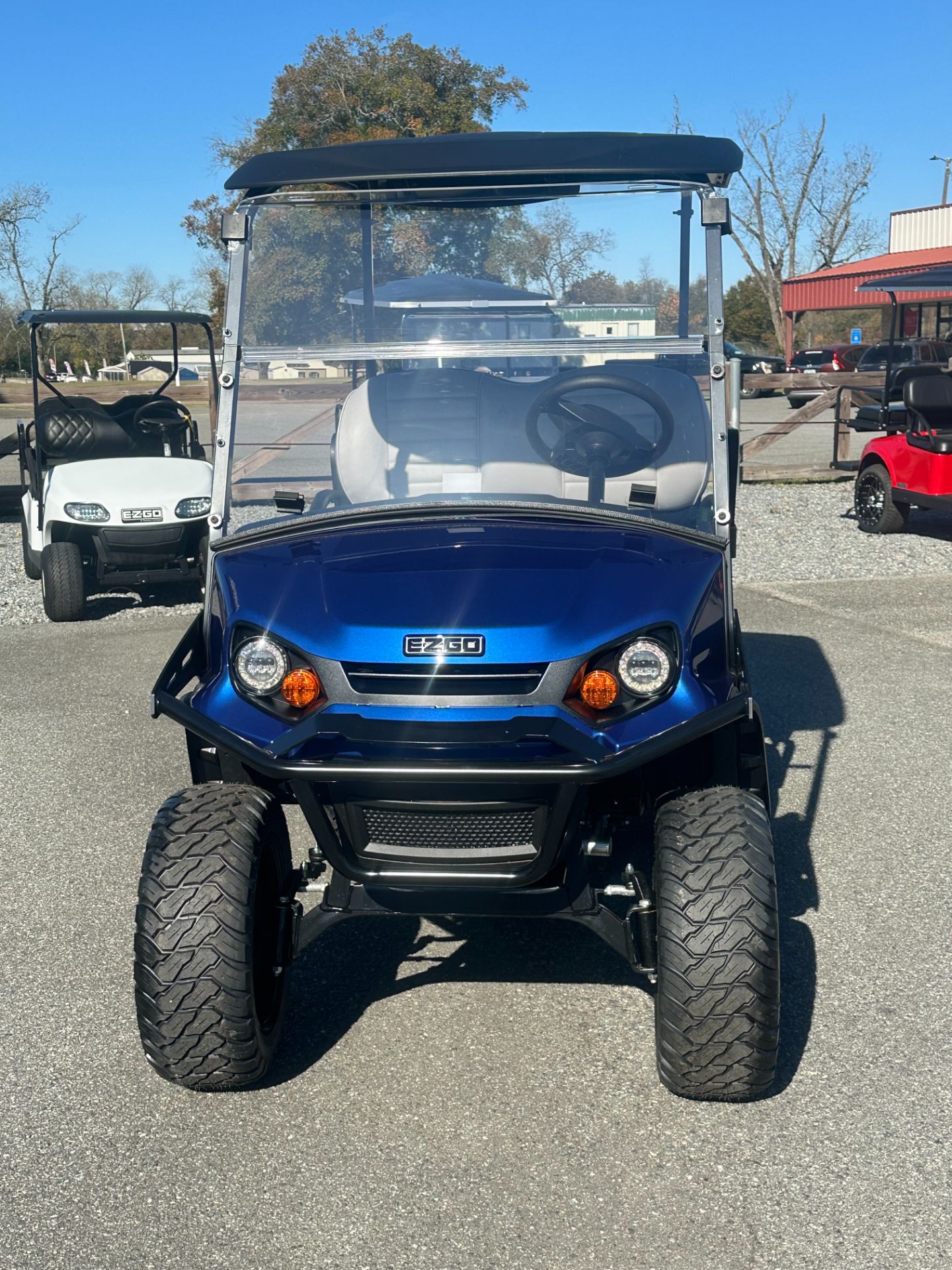 2026 E-Z-GO MY26 Express 4 Touring S 13.5 Gas — photo 2