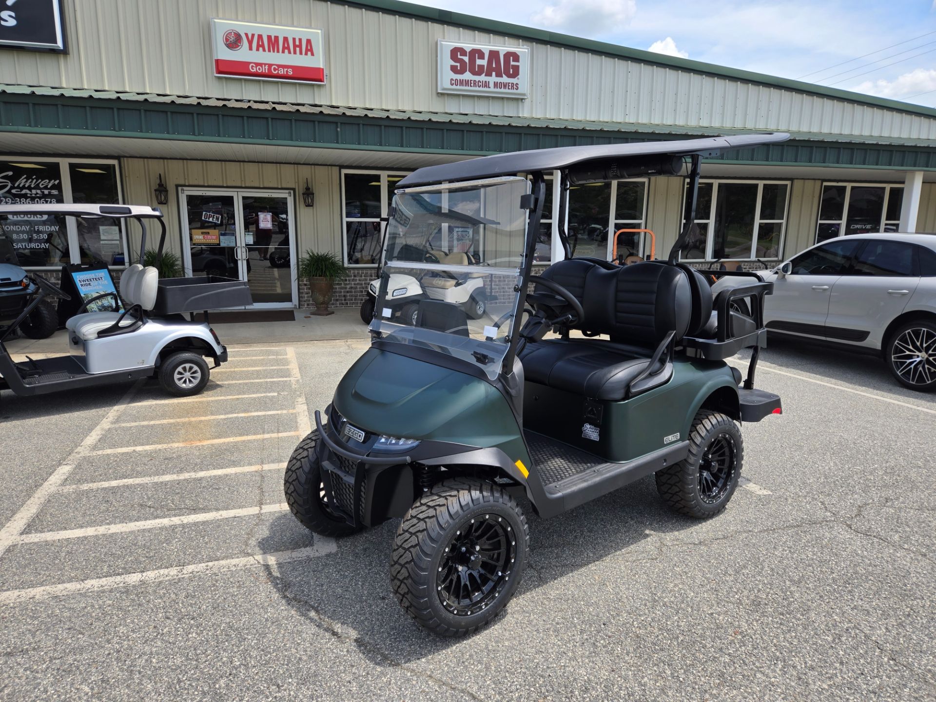2026 E-Z-GO RXV 4 Summit XT Elite Lithium — photo 2