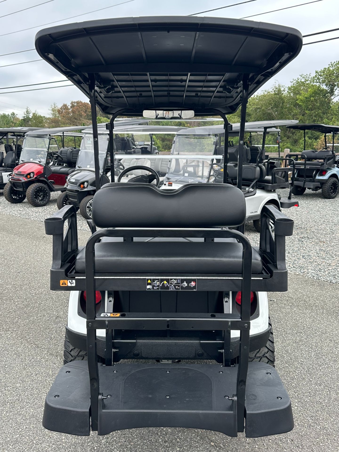 2026 E-Z-GO MY26 Express 4 Touring S 13.5 Gas — photo 2